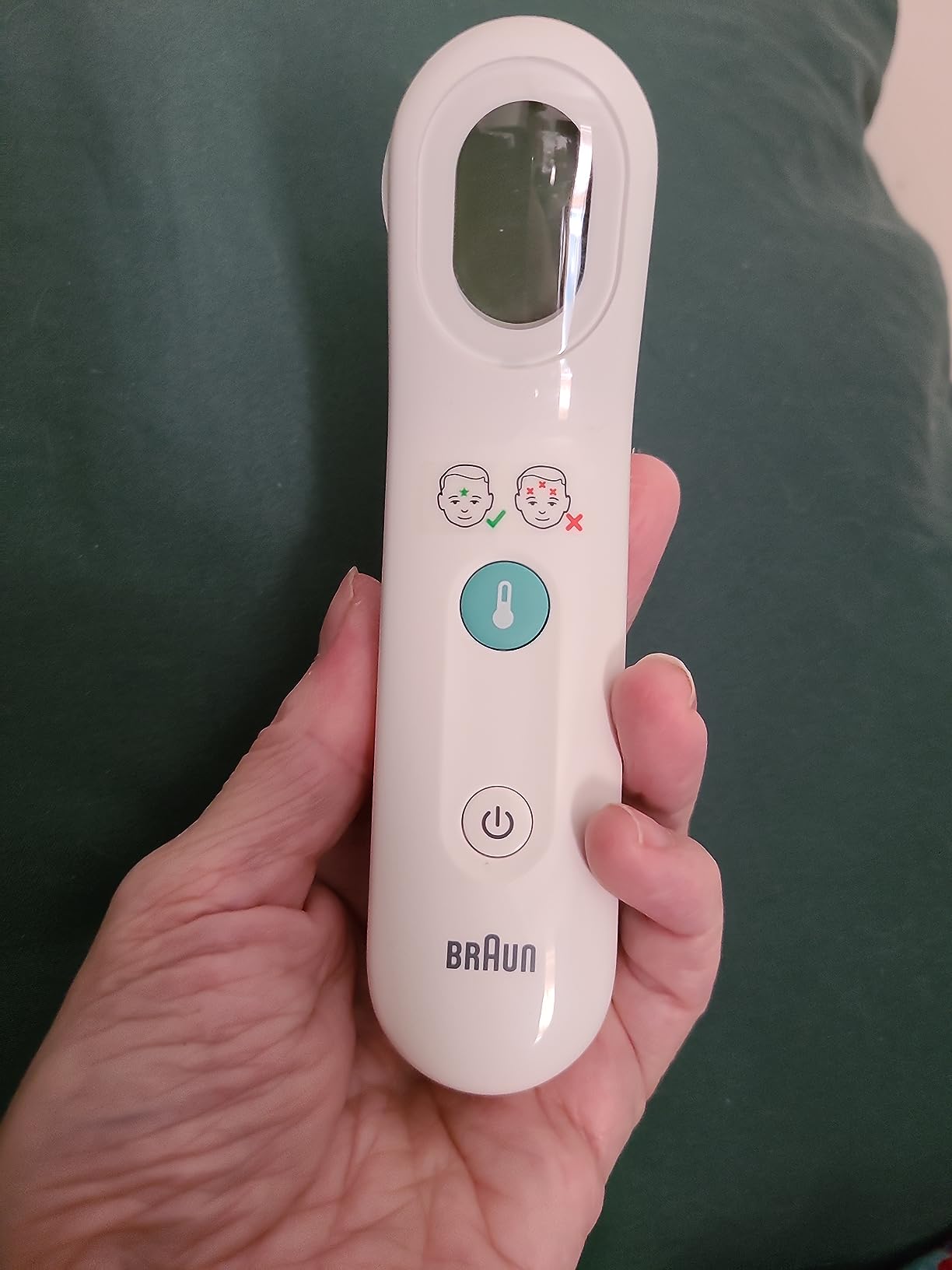 Braun Sensian Contact 5 Forehead Thermometer | Gentle Digital Thermometer for Adults and All Ages with Professional Accuracy and Color Coded Guidance customer photo 1