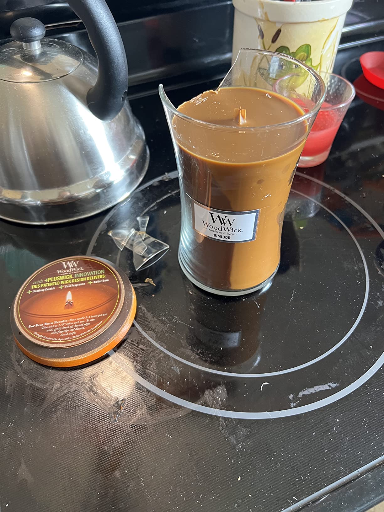 WoodWick Humidor Scented Candle, Crackling Wick, 9.7oz customer photo 2