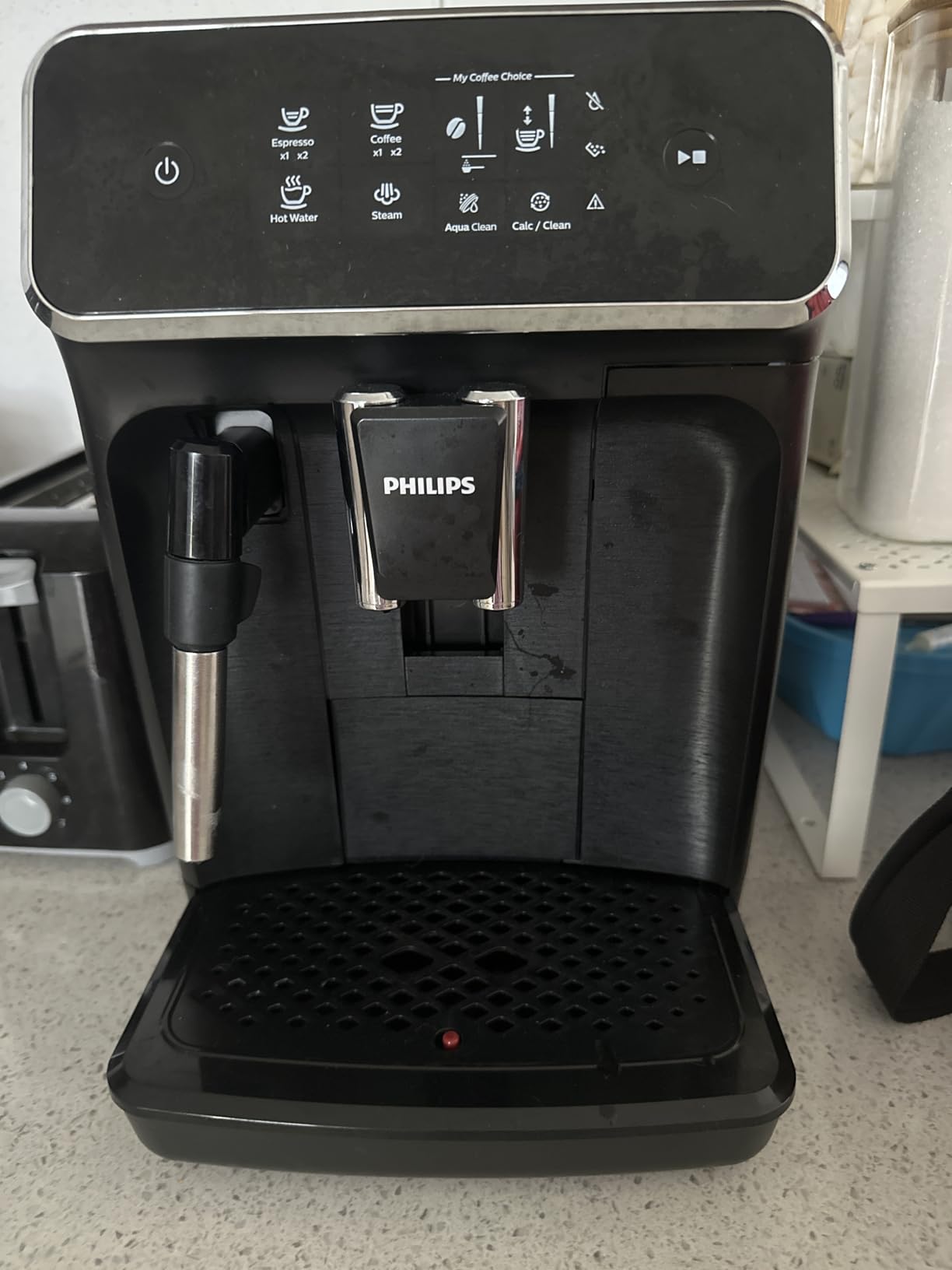 Philips 2200 Series Fully Automatic Espresso Machine, Classic Milk Frother, 2 Coffee Varieties, Intuitive Touch Display, 100% Ceramic Grinder, AquaClean Filter, Aroma Seal, Black (EP2220/14) customer photo 1