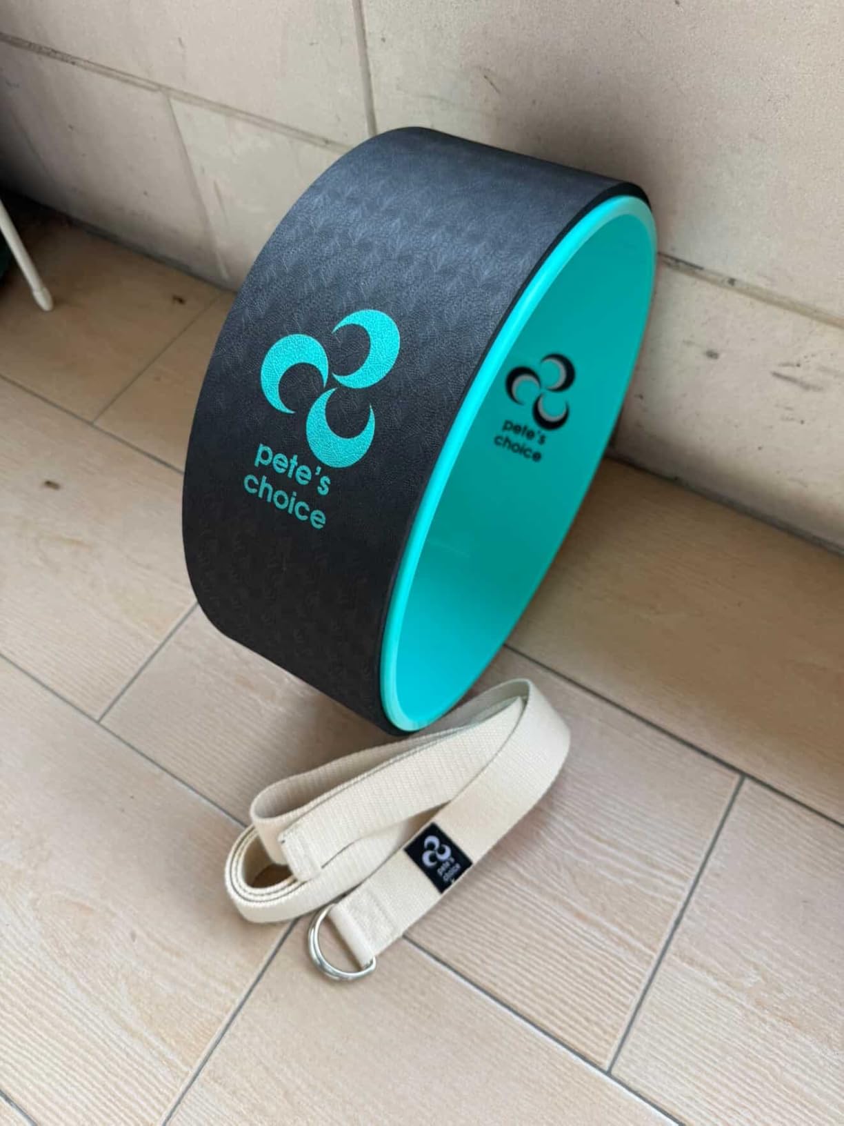 Yoga Wheel Kit for Beginners - Wheel, 2 Blocks, Strap & Guide customer photo 2