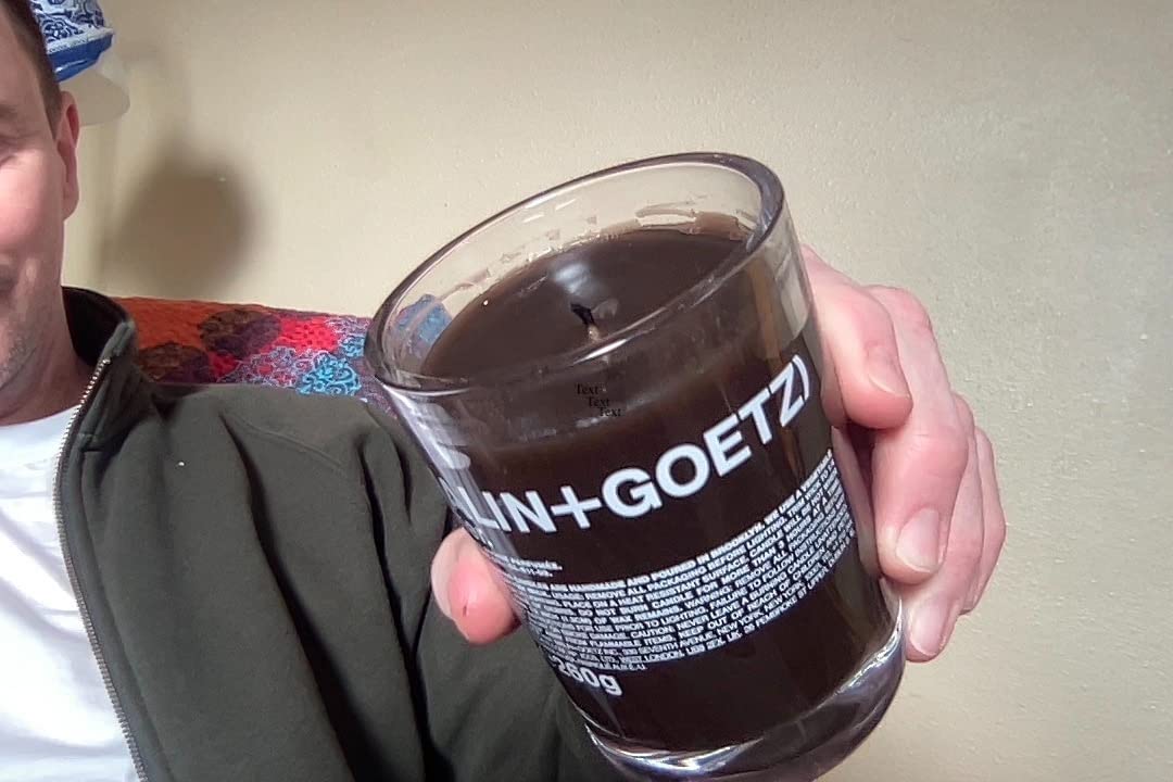 MALIN+GOETZ 9oz Scented Candle | Hand-Poured Soy Wax with Unique Fragrance Blends | Clean-Burning, Vegan & Cruelty-Free | Bergamot, Sage, Otto, Tomato, Strawberry, Cannabis, Dark Rum & Leather customer photo 2