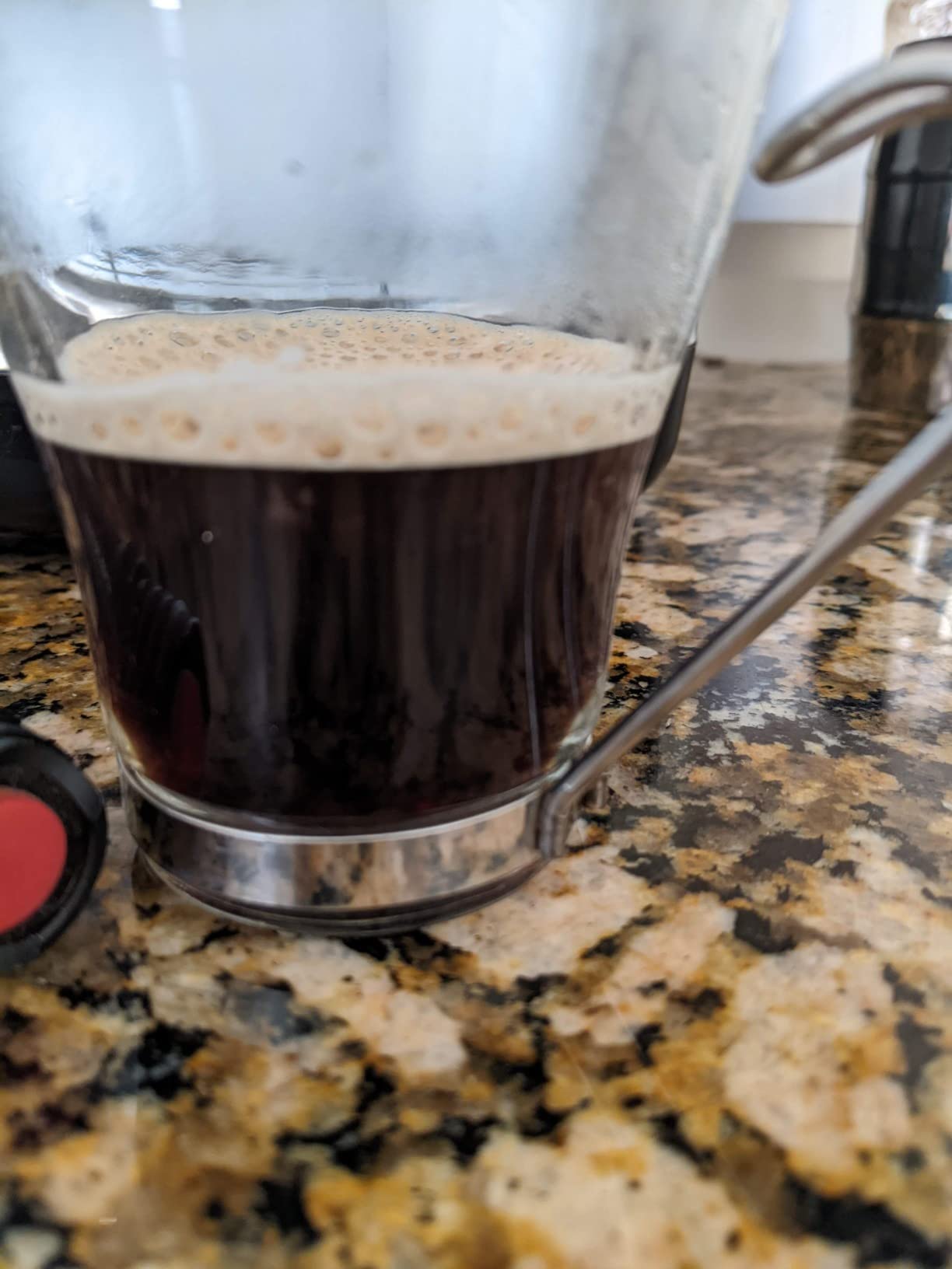 Philips 2200 Series Fully Automatic Espresso Machine, LatteGo Milk Frother, 3 Coffee Varieties, Intuitive Touch Display, 100% Ceramic Grinder, AquaClean Filter, Aroma Seal, Black (EP2230/14) customer photo 1