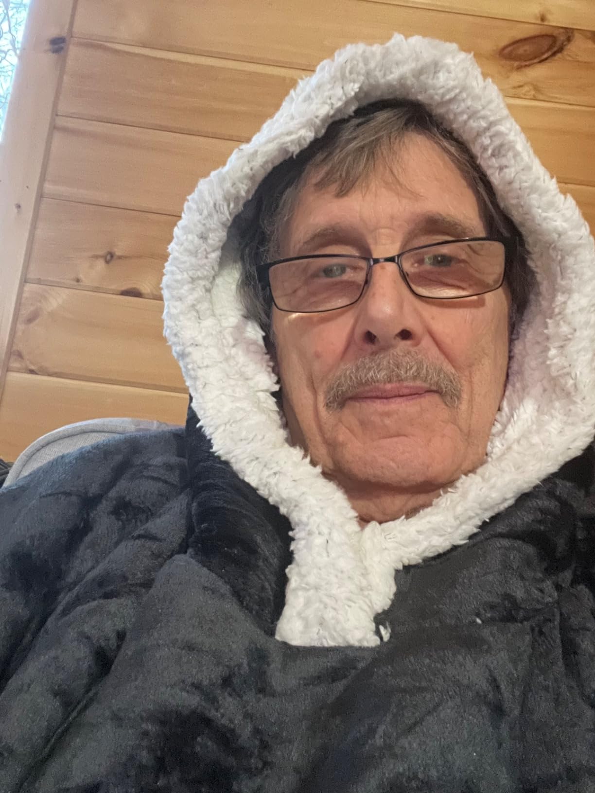 Bedsure Wearable Blanket Sherpa Hoodie Gifts, Sweatshirt, Grey, Standard | Gifts for Women/Men, Warm, Soft Cozy, Sherpa Fleece, Machine Wash, Birthday Gifts customer photo 2