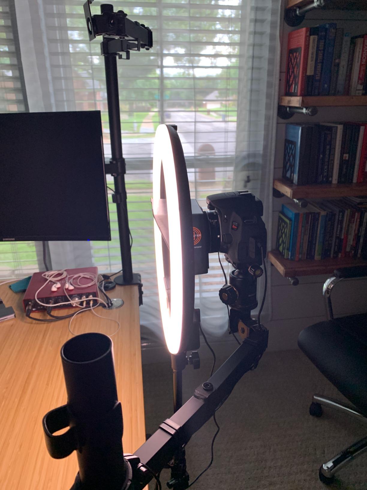 Ring Light 18 Inch LED Ringlight Kit with 73 inch Tripod Stand with Phone Holder Adjustable 3200-6000k Color Temperature Circle MUA Lighting for Camera for Vlog, Makeup,Youtobe, Video Shooting, Selfie customer photo 1