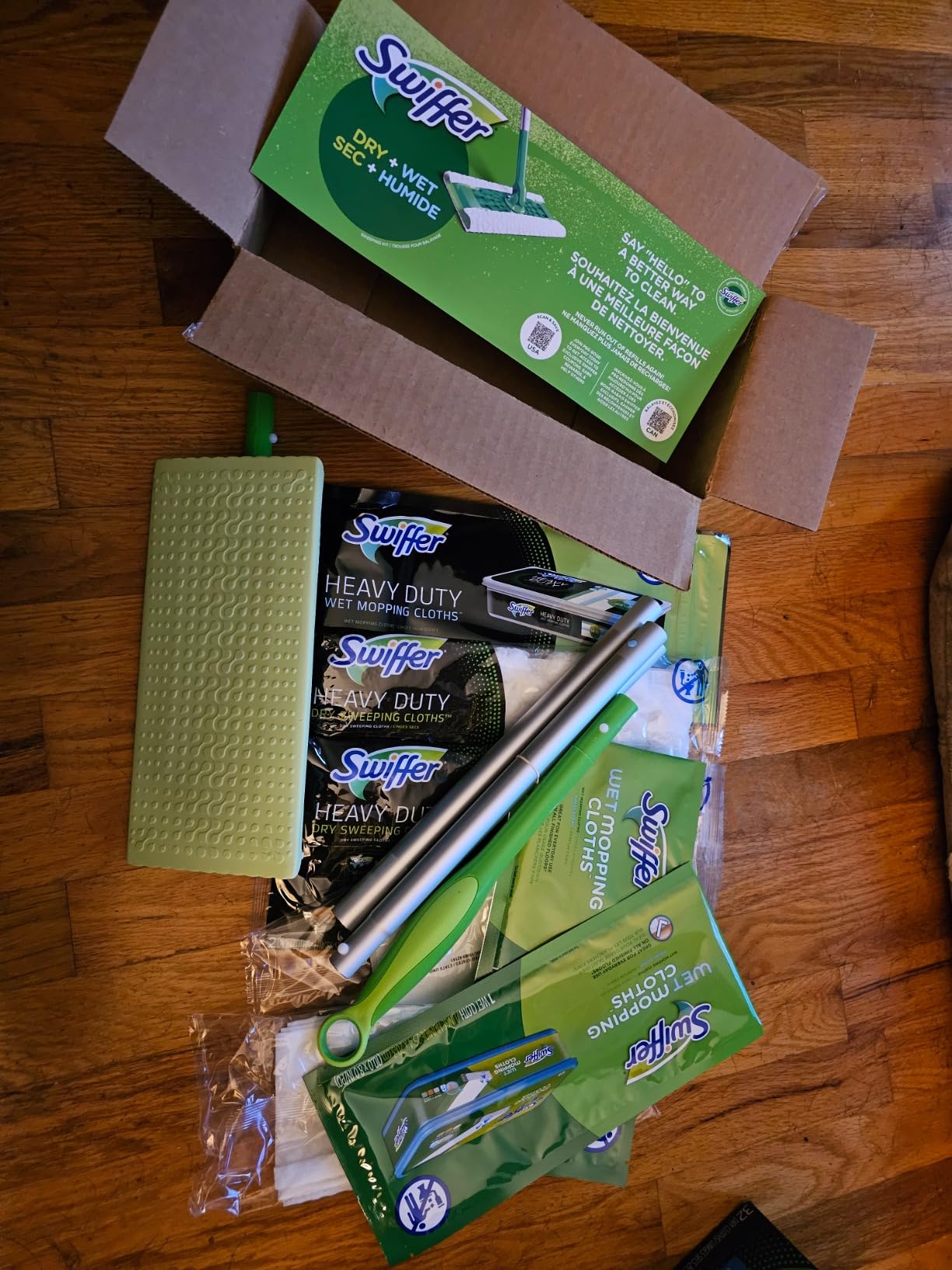 Swiffer Sweeper 2-in-1 Mops for Floor Cleaning, Dry and Wet Multi Surface Floor Cleaner, Sweeping and Mopping Starter Kit, Includes 1 Mop + 19 Refills, 20 Piece Set customer photo 2