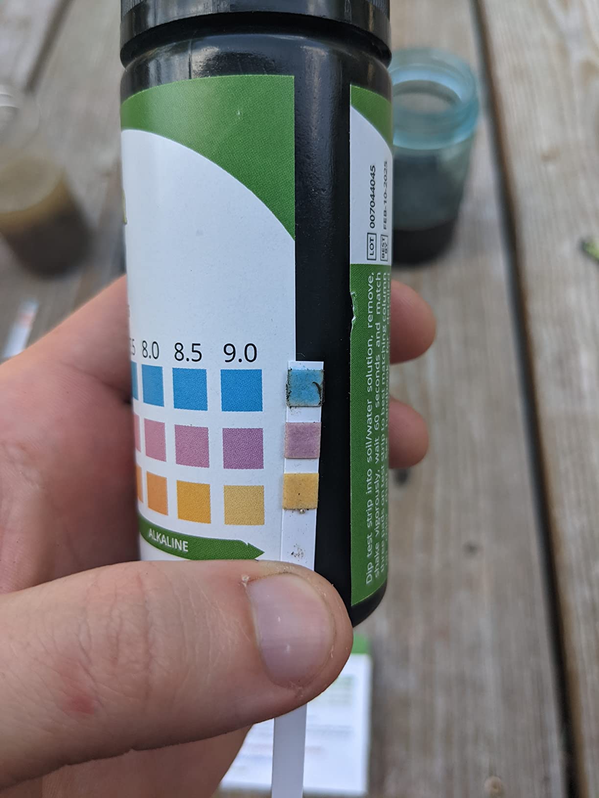 Garden Tutor Soil pH Test Kit – 100 Strips with AI-Powered Web Reader – Accurate Testing for Lawn, Garden & Compost – pH 3.5–9 customer photo 1