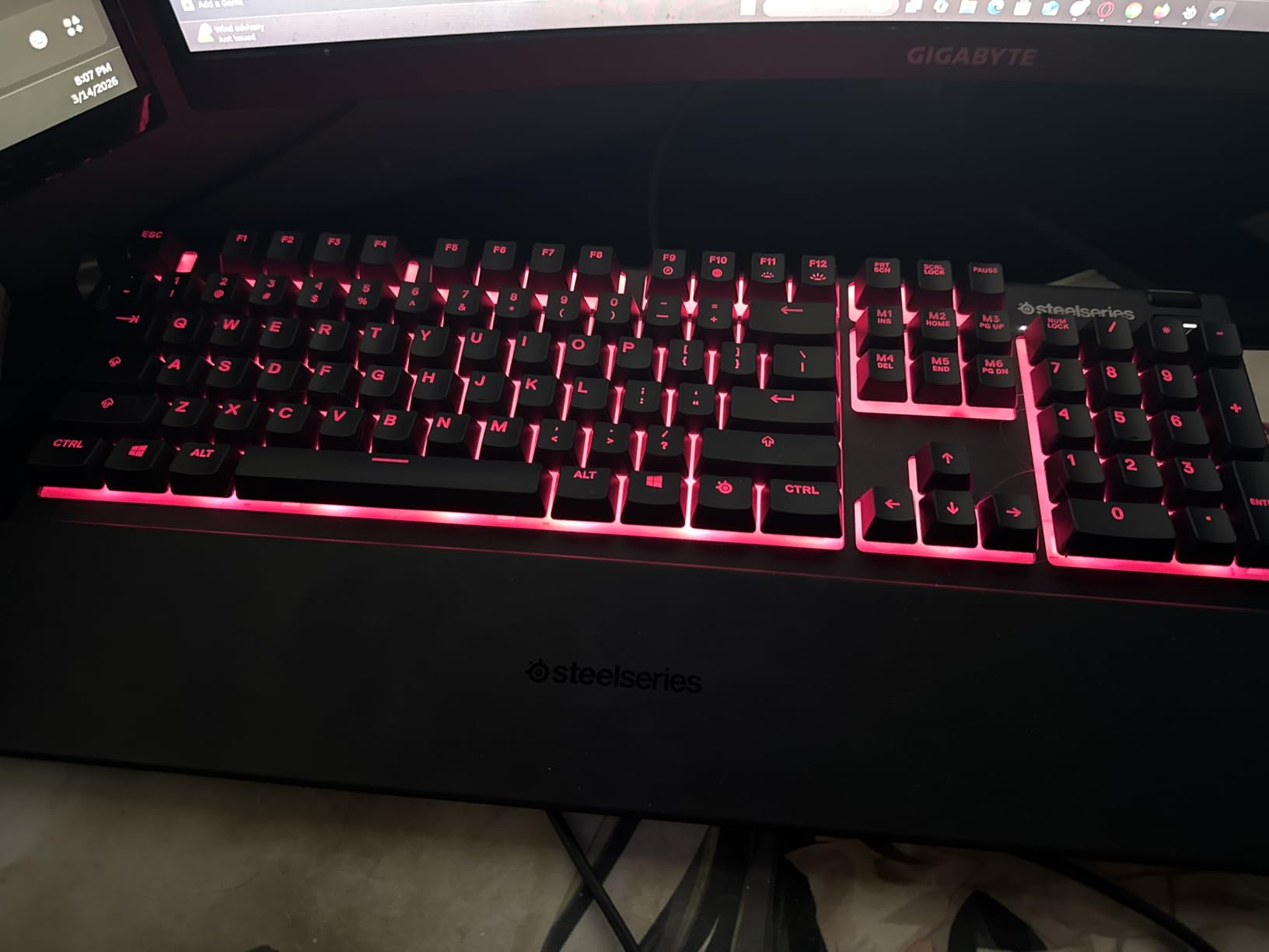 SteelSeries Apex 3 RGB Gaming Keyboard – 10-Zone RGB Illumination – IP32 Water Resistant – Premium Magnetic Wrist Rest (Whisper Quiet Gaming Switch) customer photo 1