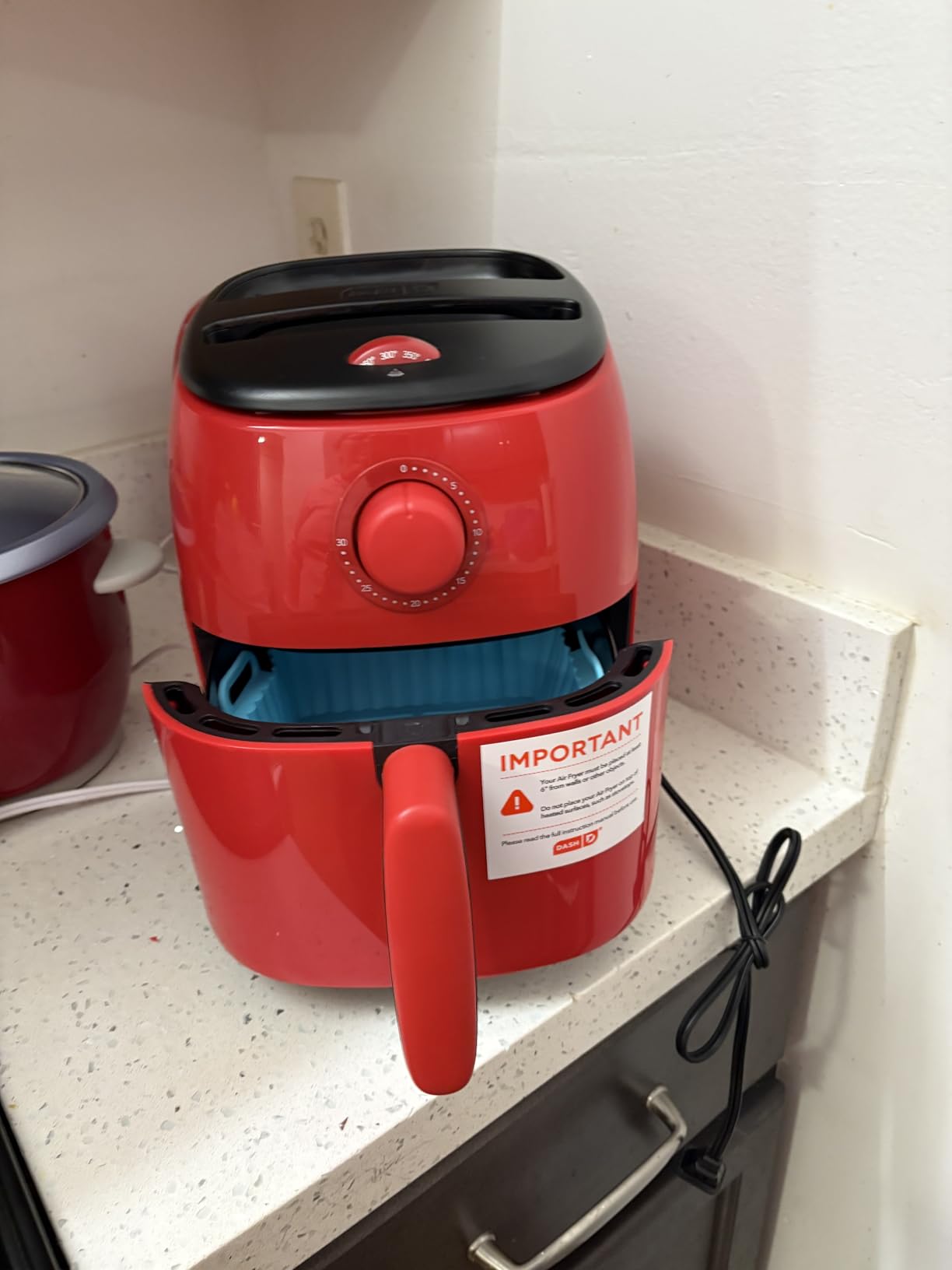 Dash Tasti-Crisp Air Fryer, 2.6 Quart, Aqua customer photo 1