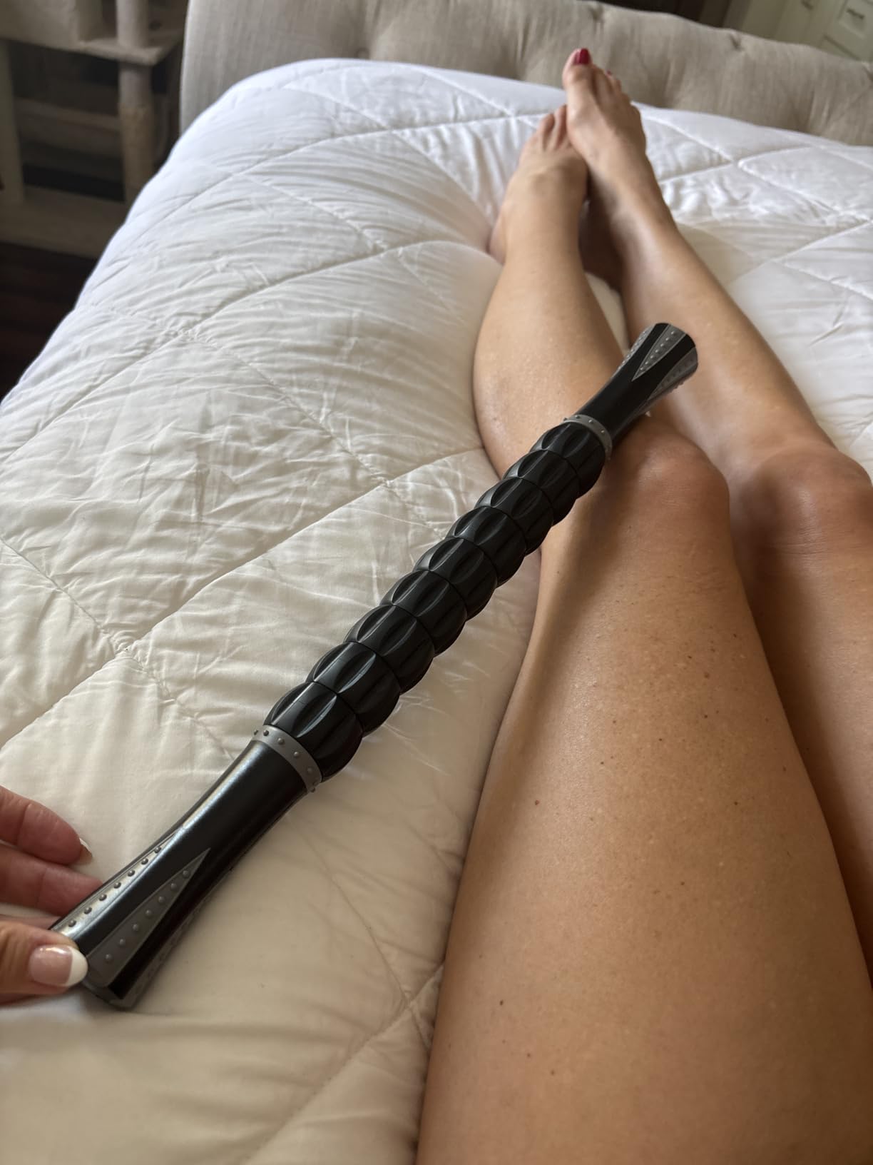 Muscle Roller Massage Roller Stick- Deep Tissue Fascia Blaster for Myofascial Pain Relief, Lymphatic Drainage & Body Sculpting, Handheld Physical Therapy & Recovery Tool (Purple Black-18 inch) customer photo 2