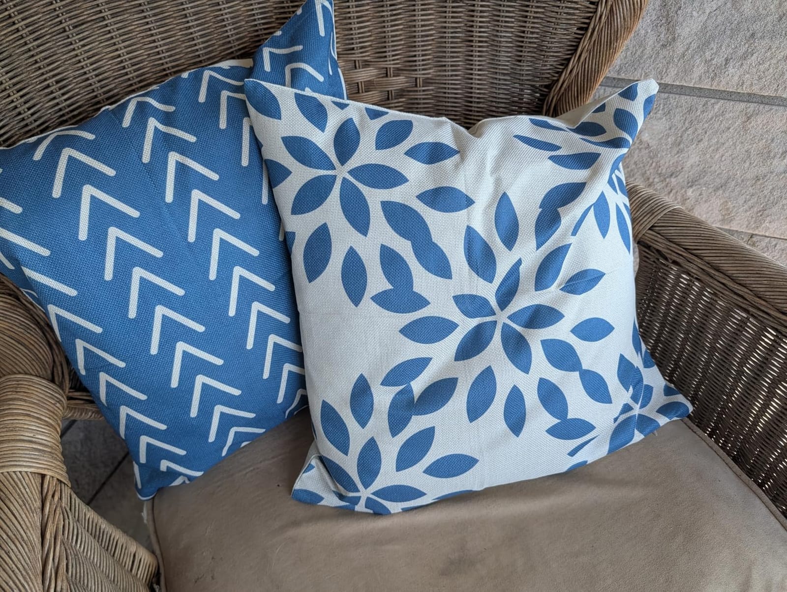YCOLL Pillow Covers 18x18 Set of 4, Modern Sofa Throw Pillow Cover, Decorative Outdoor Linen Fabric Pillow Case for Couch Bed Car,Light Blue customer photo 2