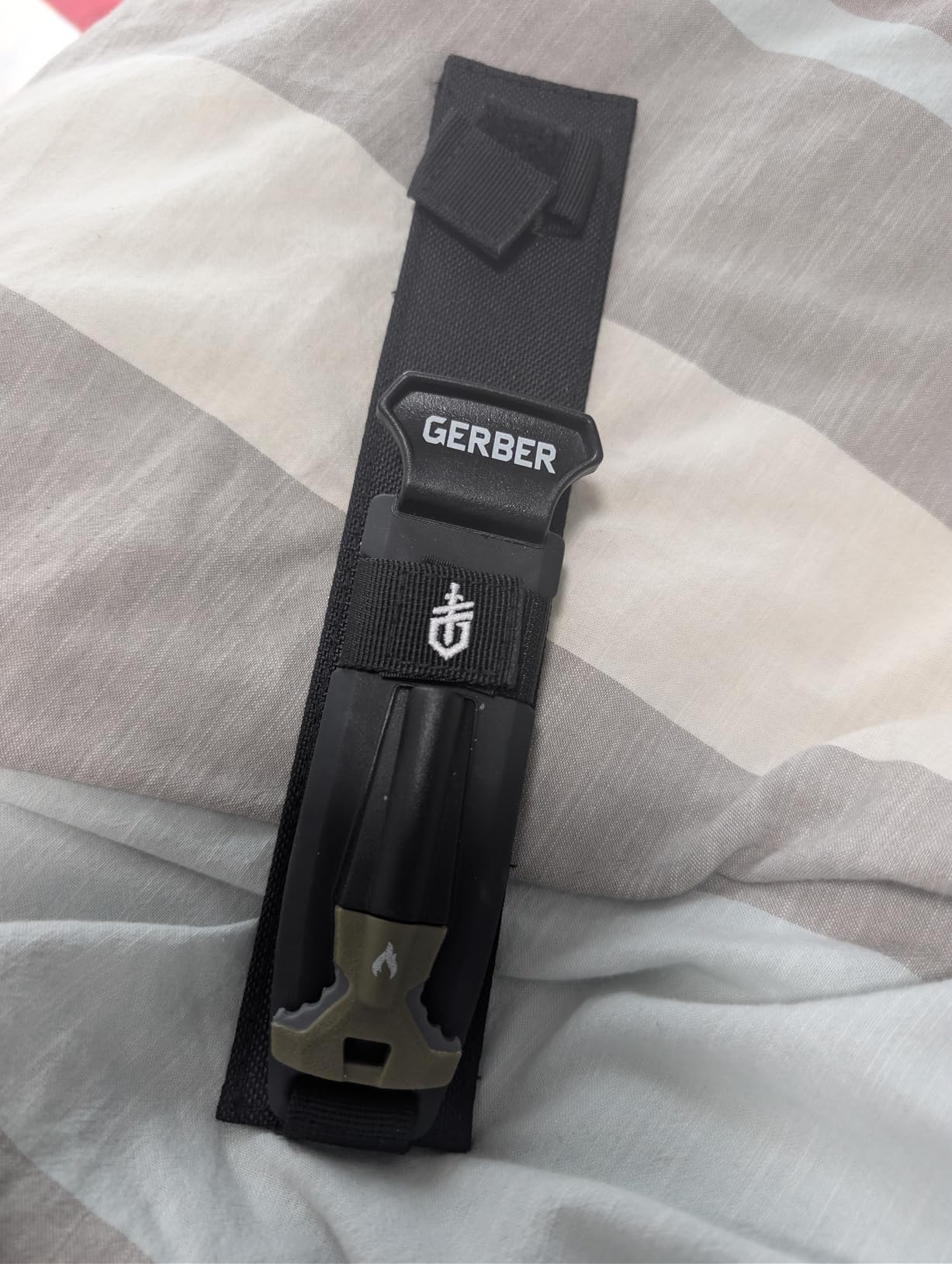 Gerber Ultimate Fixed Blade Knife w/Sheath, Knife Sharpener, Ferro Rod customer photo 1