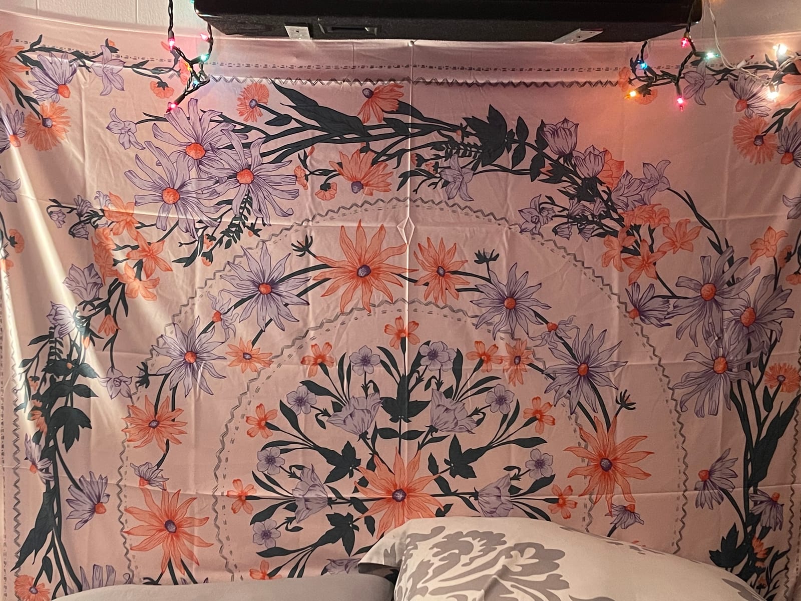 Simpkeely Mandala Floral Medallion Tapestry, Sketched Flower Plant Boho Wall Hanging, Bohemian Tapestries for Bedroom Living Room Dorm Home Décor 59.1 x 80 Inches (RosyBrown) customer photo 1