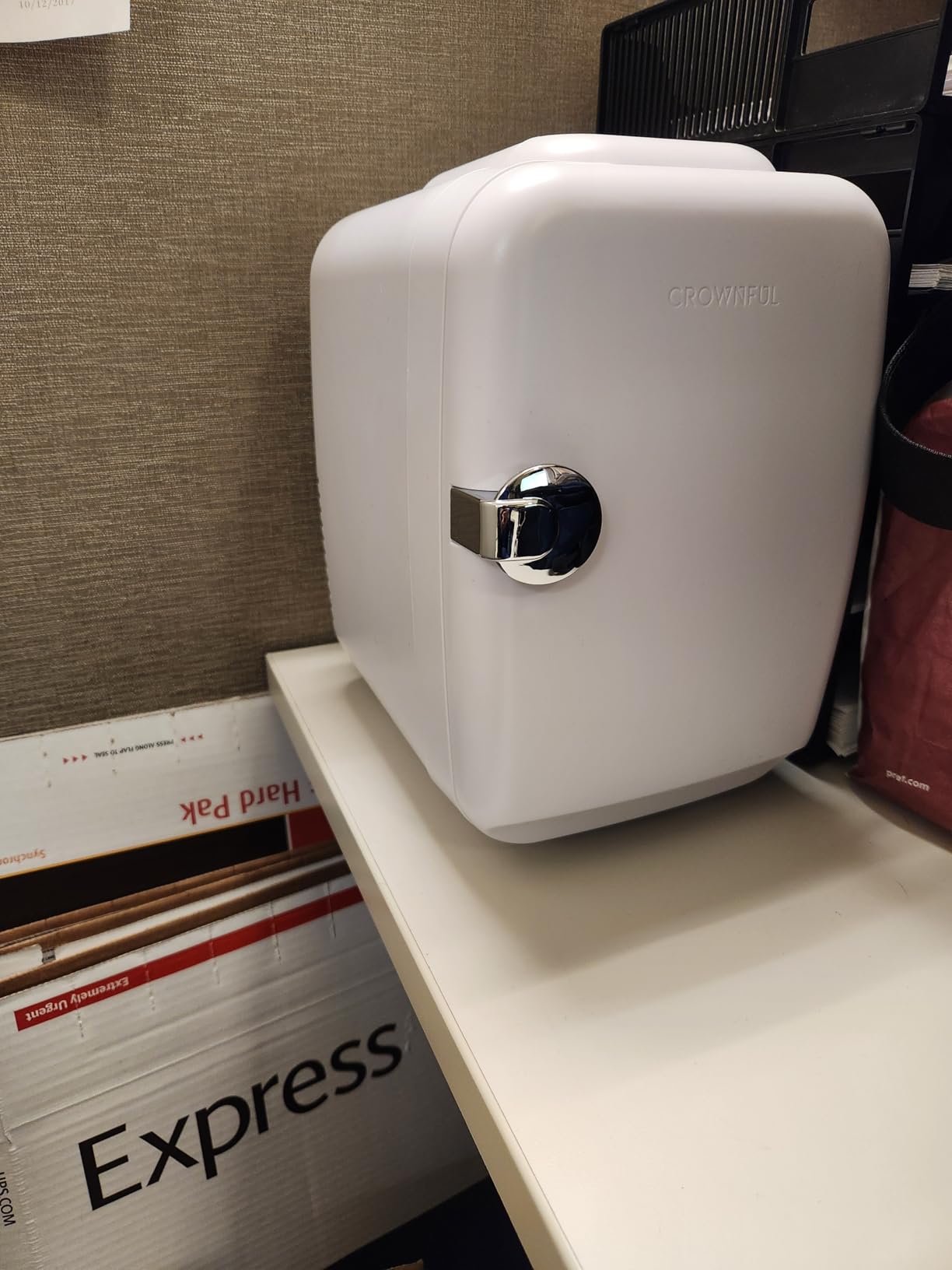 CROWNFUL Mini Fridge, 4 Liter/6 Can Portable Cooler and Warmer Personal Refrigerator for Skin Care, Cosmetics, Beverage, Food,Great for Bedroom, Office, Car, Dorm, ETL Listed (White) customer photo 1