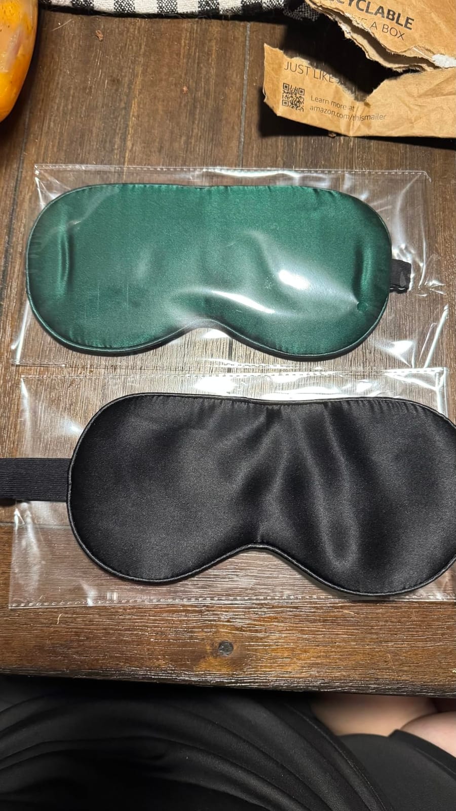 BeeVines 100% Mulberry Silk Sleep Mask, Light Blocking Eye Masks (2 Packs) customer photo 2