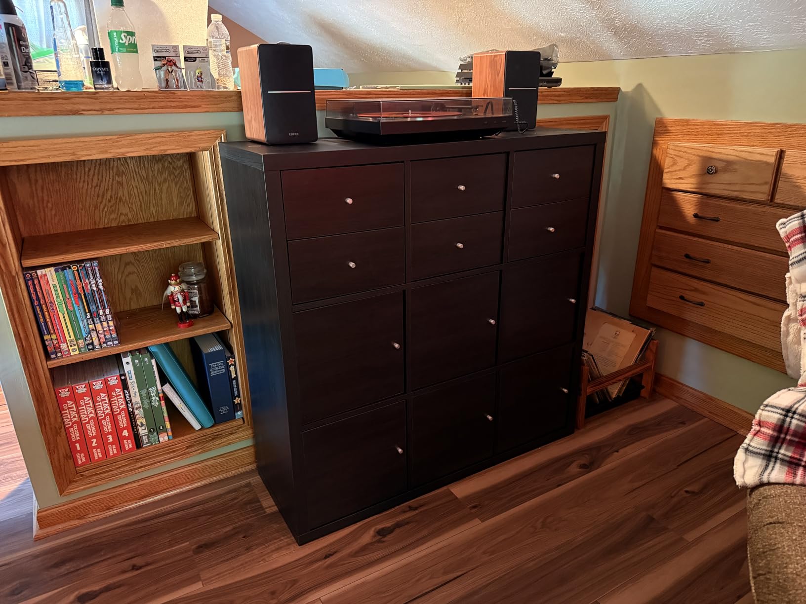 Edifier R1280Ts Powered Bookshelf Speakers - 2.0 Stereo Active Near Field Monitors - Studio Monitor Speaker - 42 Watts RMS with Subwoofer Line Out - Wooden Enclosure customer photo 2