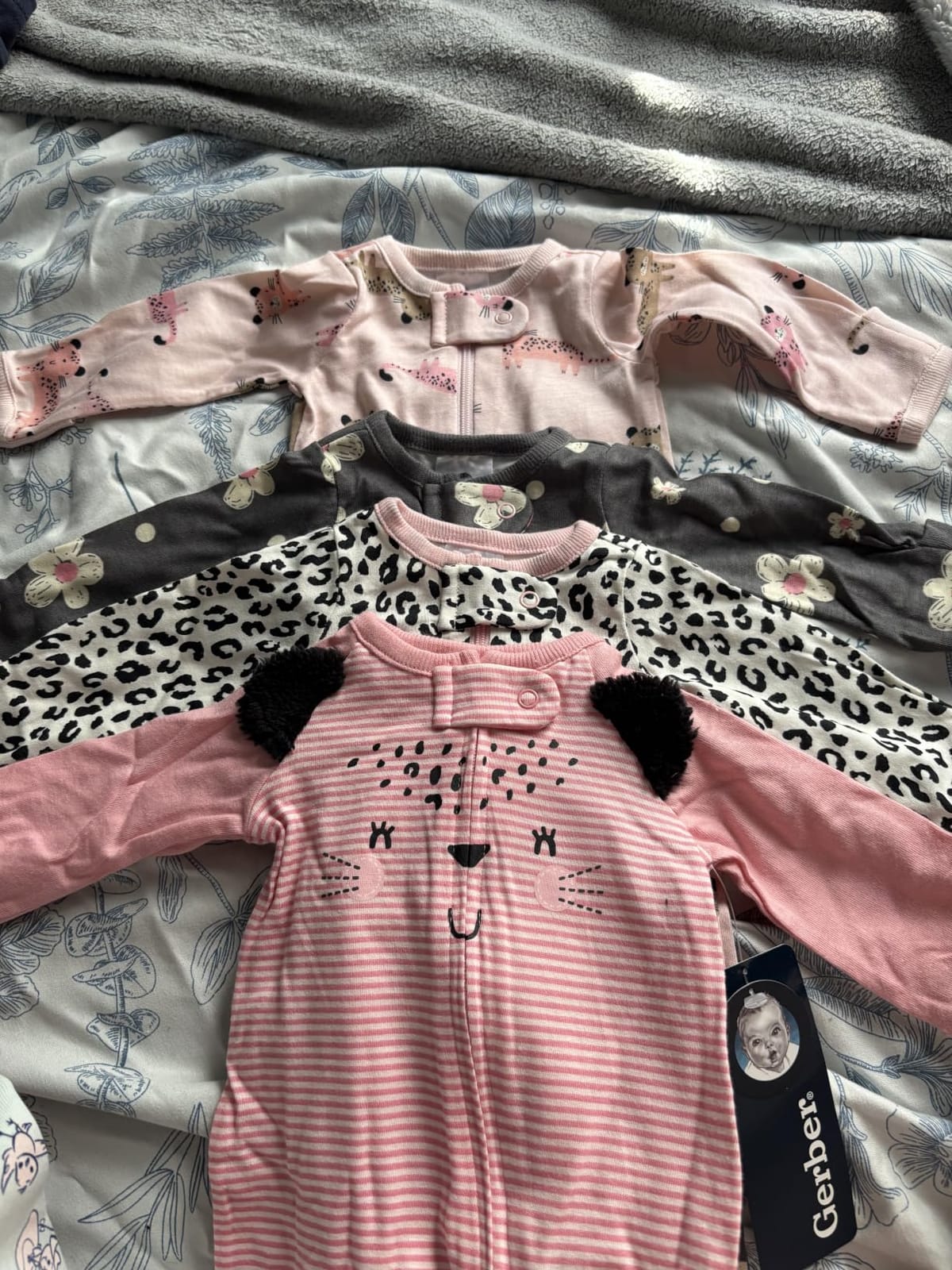Gerber Baby Girls 4-Pack Sleep 'N Play Footie customer photo 2
