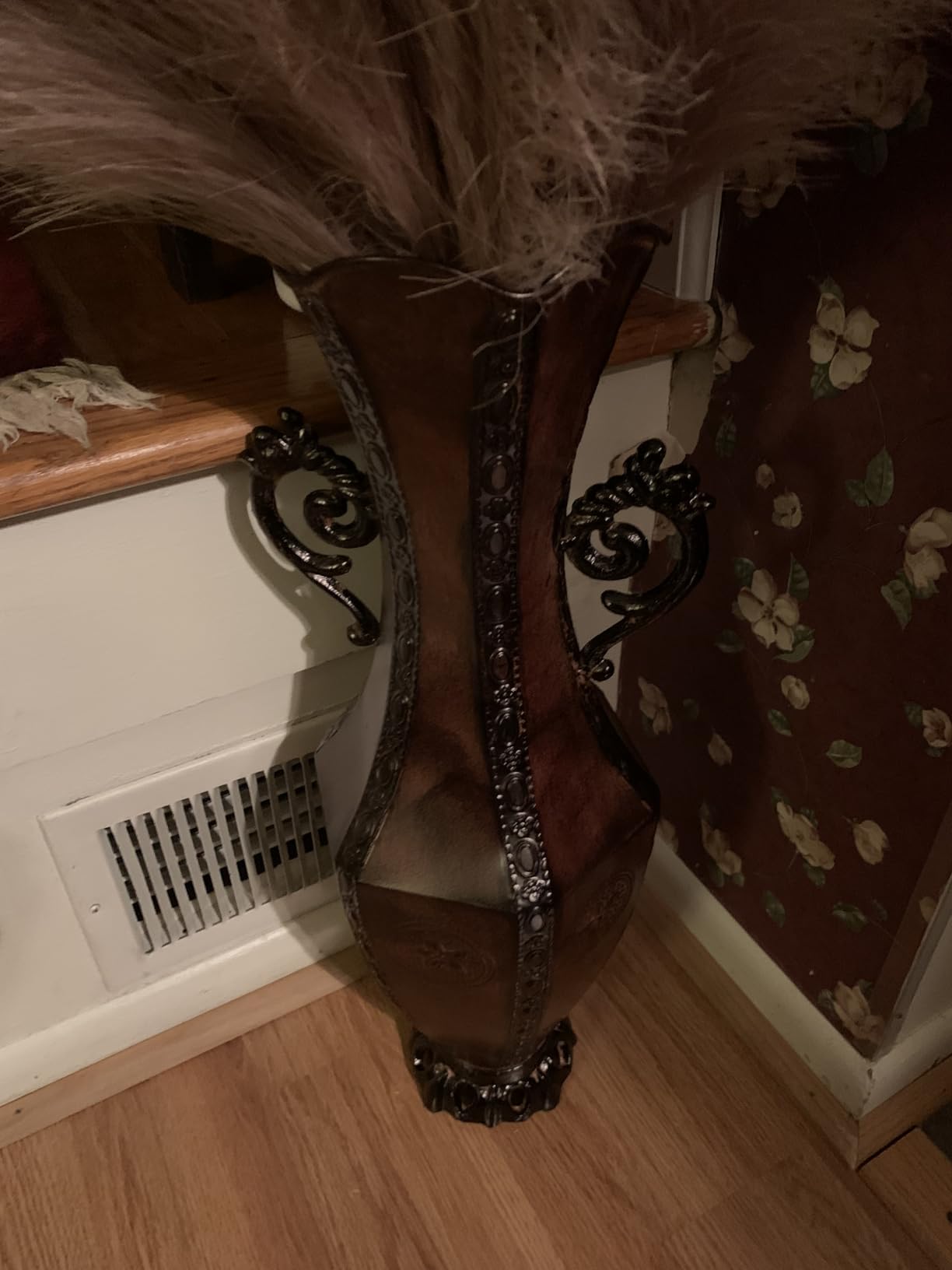 Hosley Tall Metal Floor Vase 26 Inch High, Ideal Gift for Floral Arrangements Modern Home Decor for Dining Room, Livingroom, Bedroom, Hallway Corner, Wedding Party, Spa customer photo 2