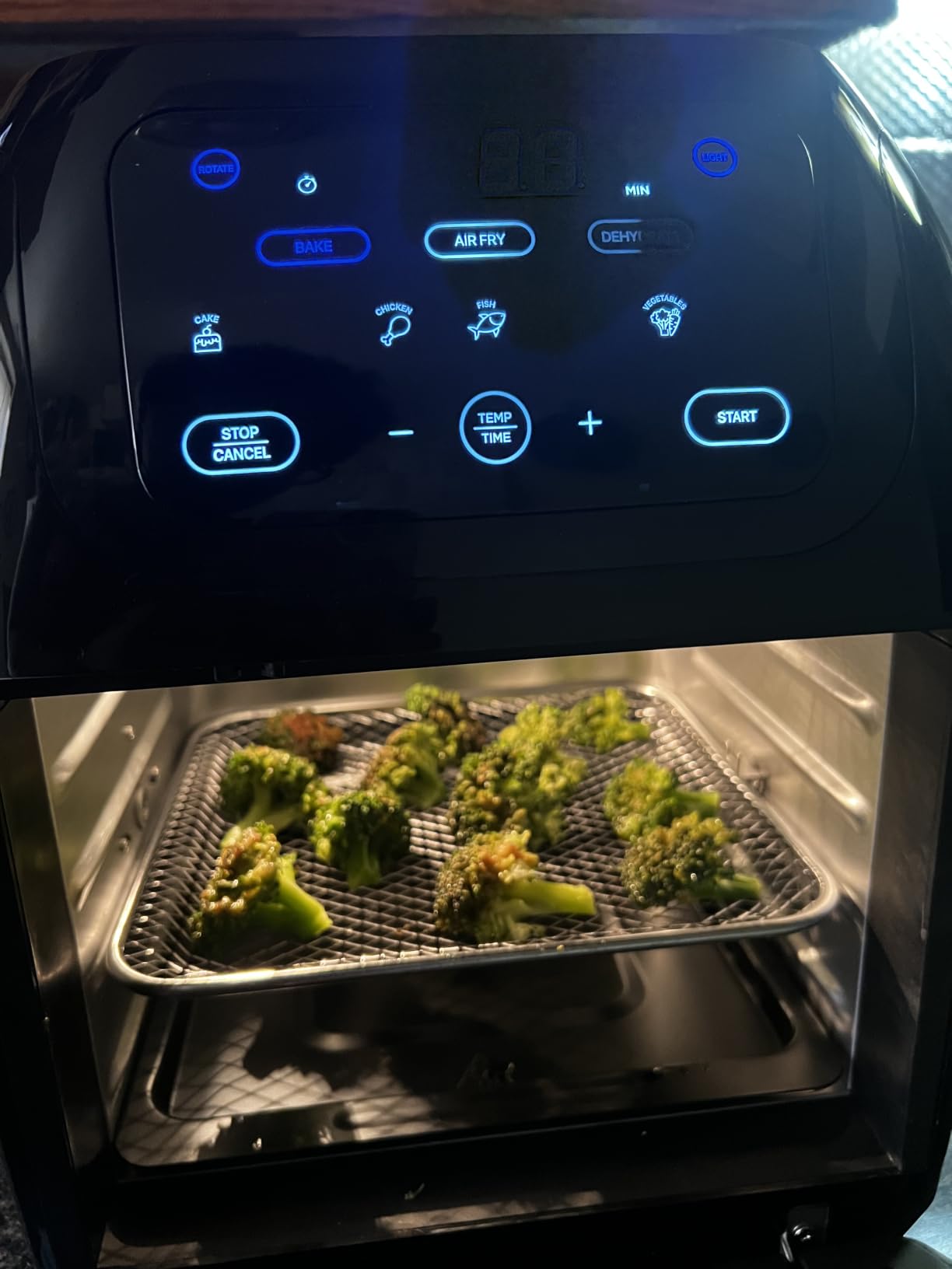CHEFMAN Multifunctional Digital Air Fryer+ Rotisserie, Dehydrator, Convection Oven, 17 Touch Screen Presets Fry, Roast, Dehydrate, Bake, XL 10L Family Size, Auto Shutoff, Large Easy-View Window, Black customer photo 1