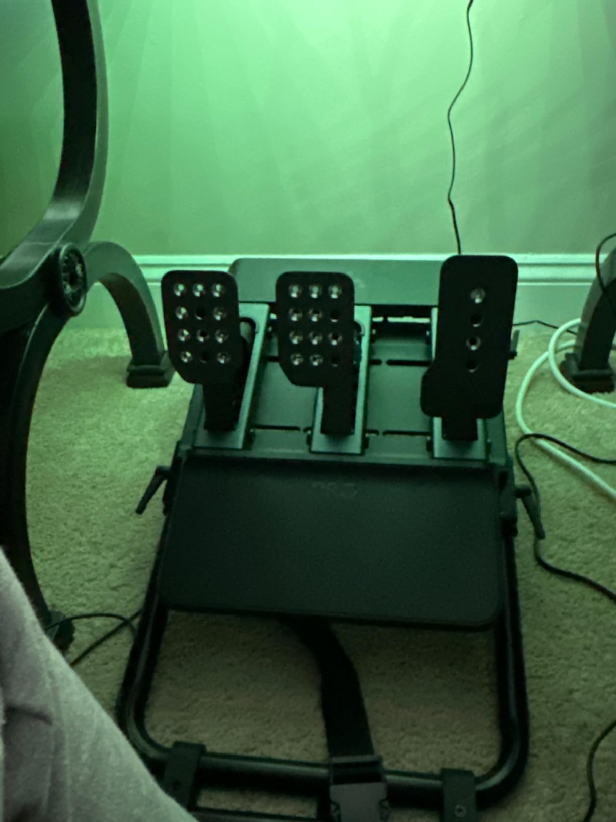 Logitech G PRO Racing Pedals Simulator with 100kg Load Cell Brake customer photo 2