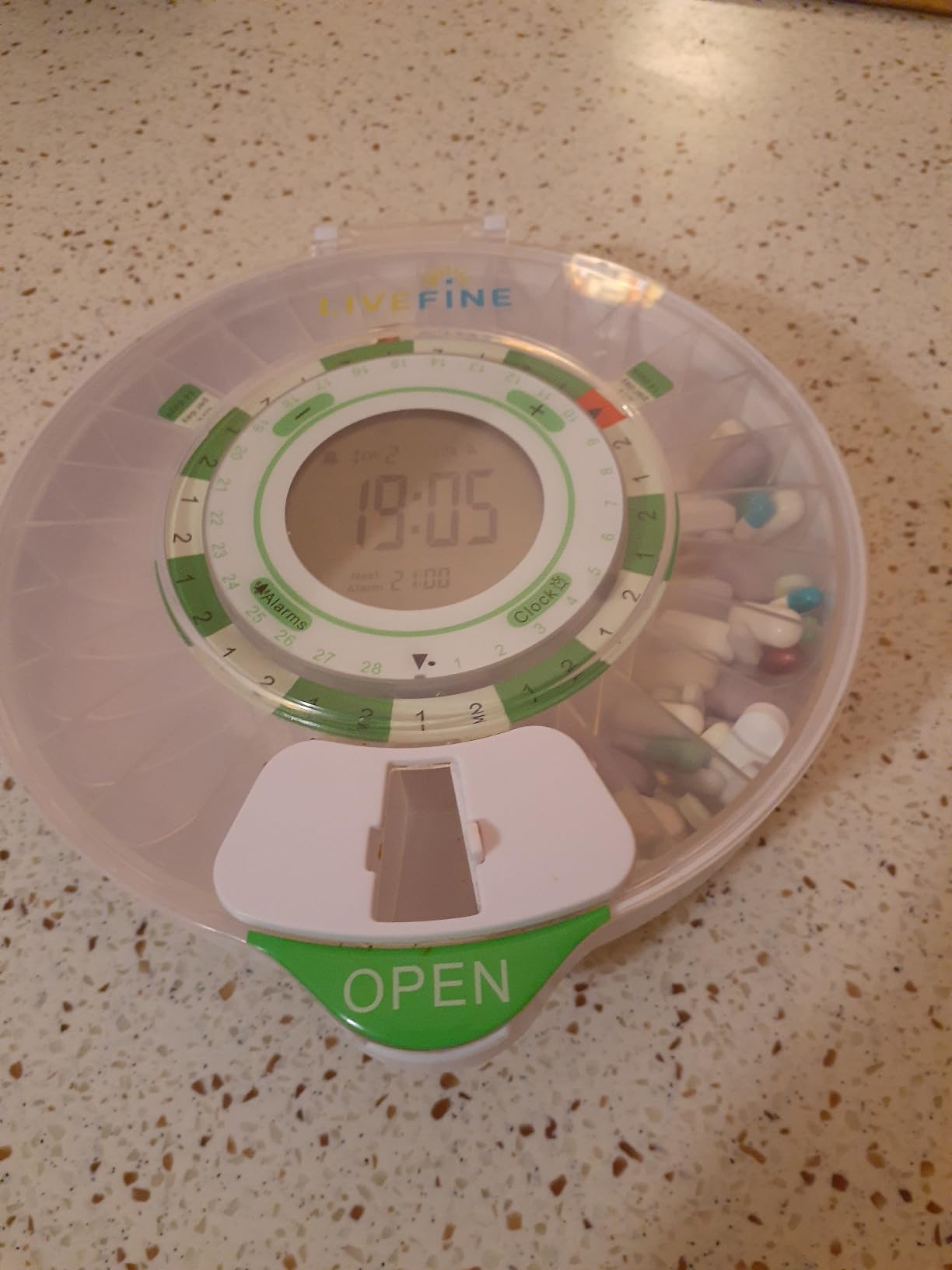 LiveFine Automatic Pill Dispenser for Elderly, 28-Day Supply, Clear Lid | Medication Organizer, 9 Dosage Rings, Jumbo LCD Display, Audio & Visual Alerts, Lockable Medicine Box customer photo 1