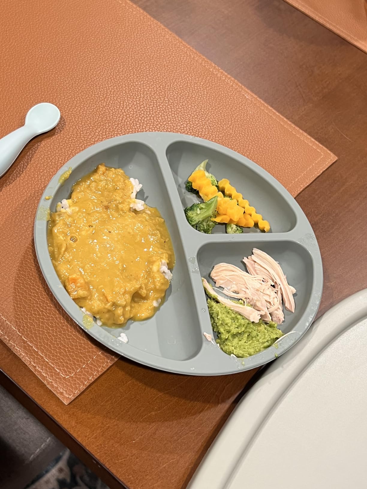 WeeSprout Suction Plates with Lids for Babies & Toddlers - 100% Silicone, Dinnerware Stays Put, Divided Design for Picky Eaters, Microwave & Dishwasher Friendly, 3 Pack customer photo 2