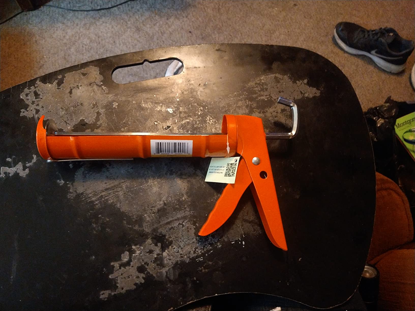 Bates- Caulking Gun, 10:1 Thrust Ratio, Orange, No Drip Sealant Gun customer photo 2