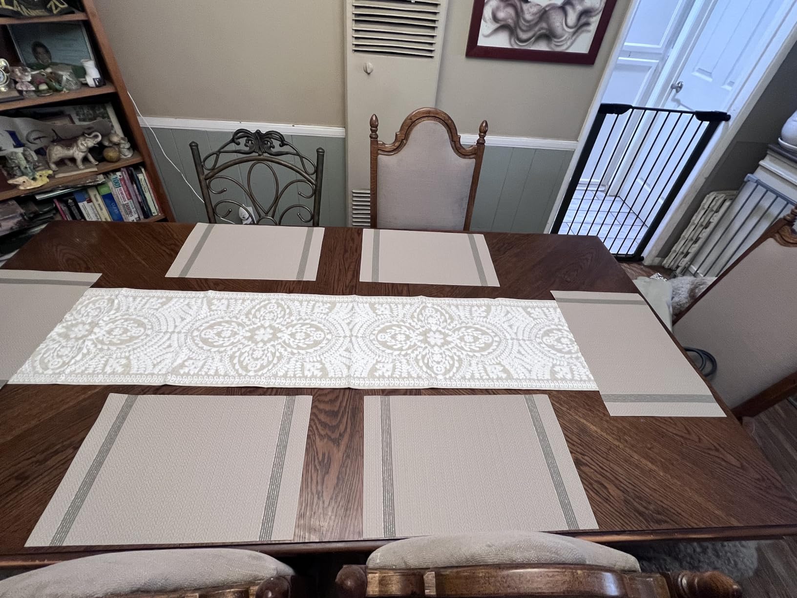 Aofmee Placemats, Placemats Set of 6, Heat Resistant Place Mats, Washable PVC Table Mats, Woven Vinyl Plastic Placemats for Dining Table, Non-Slip Stain Resistant Kitchen Table Placemats Easy to Clean customer photo 1