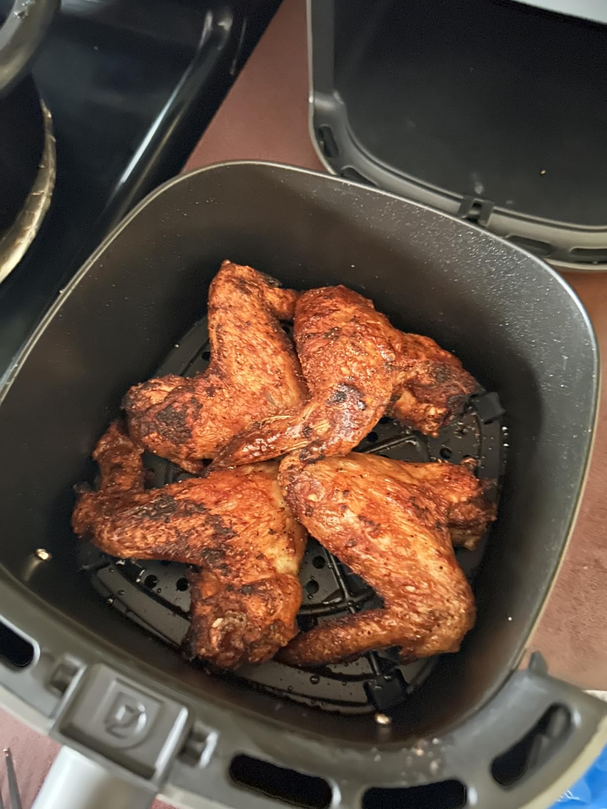 Dash Tasti-Crisp Digital Air Fryer, 2.6 Quart, Aqua customer photo 1