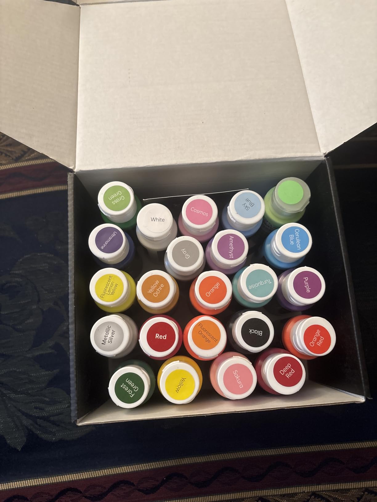 Shuttle Art Acrylic Paint, 50 Colors Acrylic Paint Set, 2oz/60ml Bottles, Rich Pigments, Water Proof, Premium for Artists, Beginners and Kids on Canvas Rocks Wood Ceramic Fabric customer photo 2