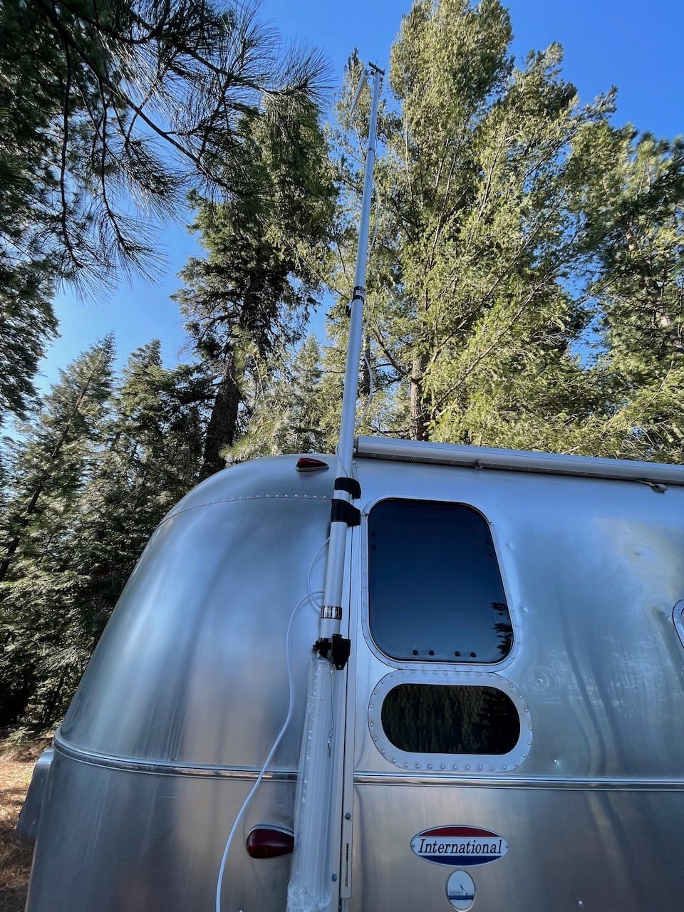 weBoost Destination RV - Cell Phone Signal Booster for Stationary Use | Boosts 5G & 4G LTE for All U.S. & Canadian Carriers - Verizon, AT&T, T-Mobile, more | Made in the U.S. | FCC Approved (470159) customer photo 1