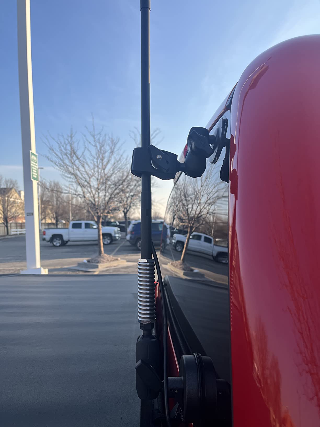 weBoost Drive Reach OTR - Cell Phone Signal Booster for Trucks and SUVs | Boosts 5G & 4G LTE for All U.S. Carriers - Verizon, AT&T, T-Mobile & more | Made in the U.S. | FCC Approved (model 477154) customer photo 2