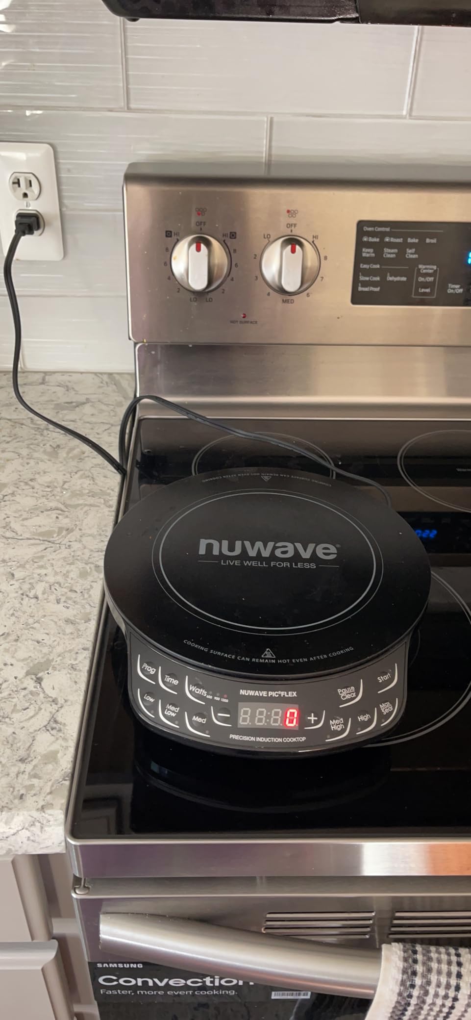 Nuwave Flex Precision Induction Cooktop, 6.5” Heating Coil, Black customer photo 2