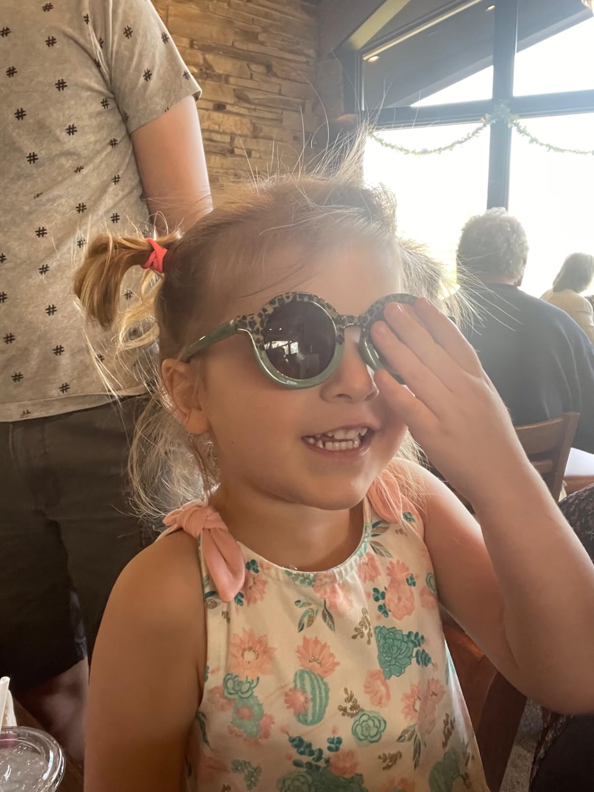 SOJOS Cute Round Polarized Sunglasses for Kids Girls Boys UV400 Protection De Sol Gafas Beach Holiday customer photo 1
