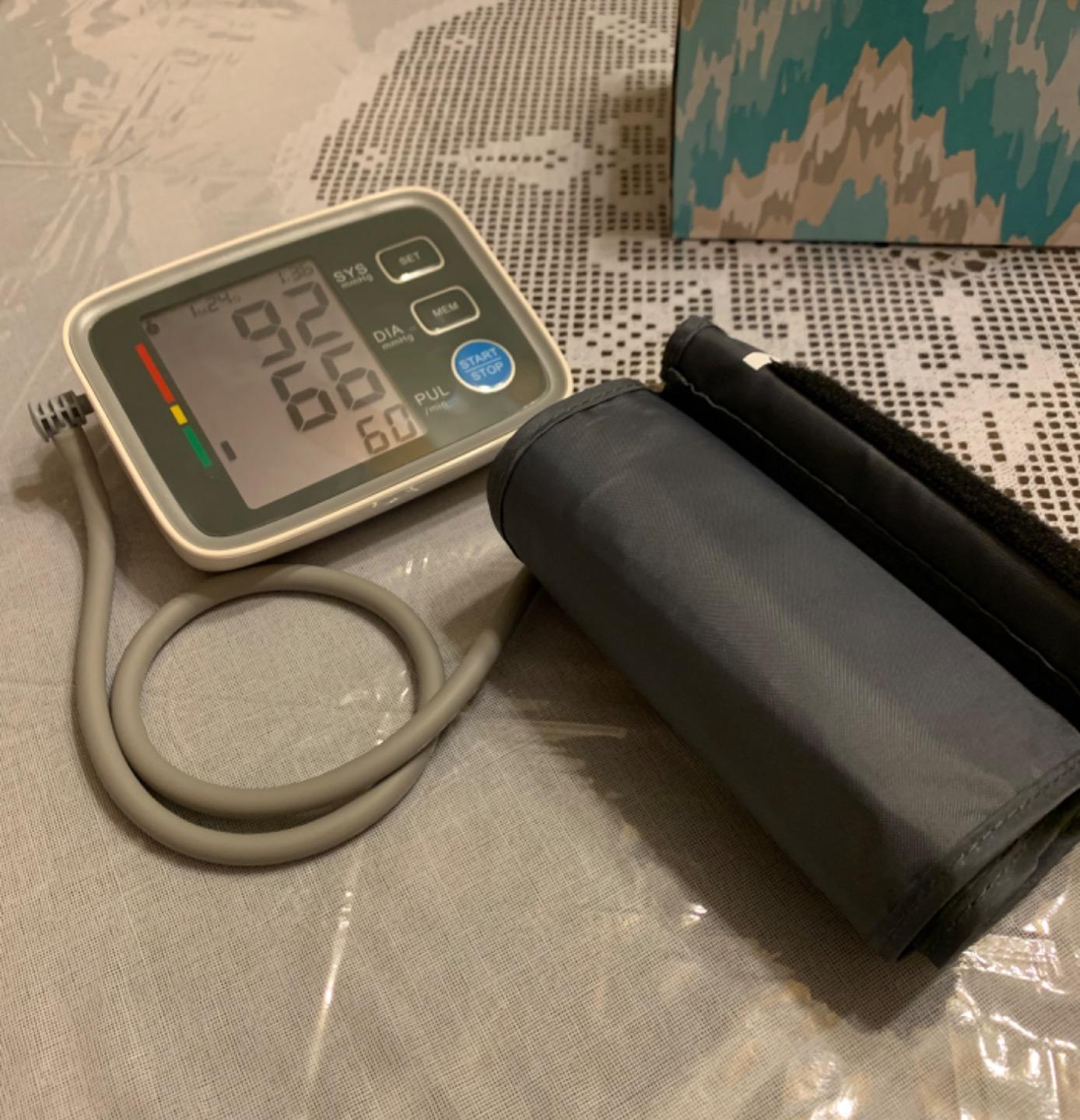 Automatic Upper Arm Blood Pressure Monitor 2 Cuff Sizes customer photo 1