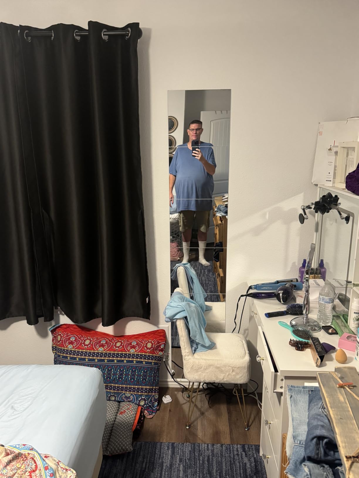 Delma Glass Full Length Wall Mirror Tiles, 14'' x 12'' 4PCS customer photo 1
