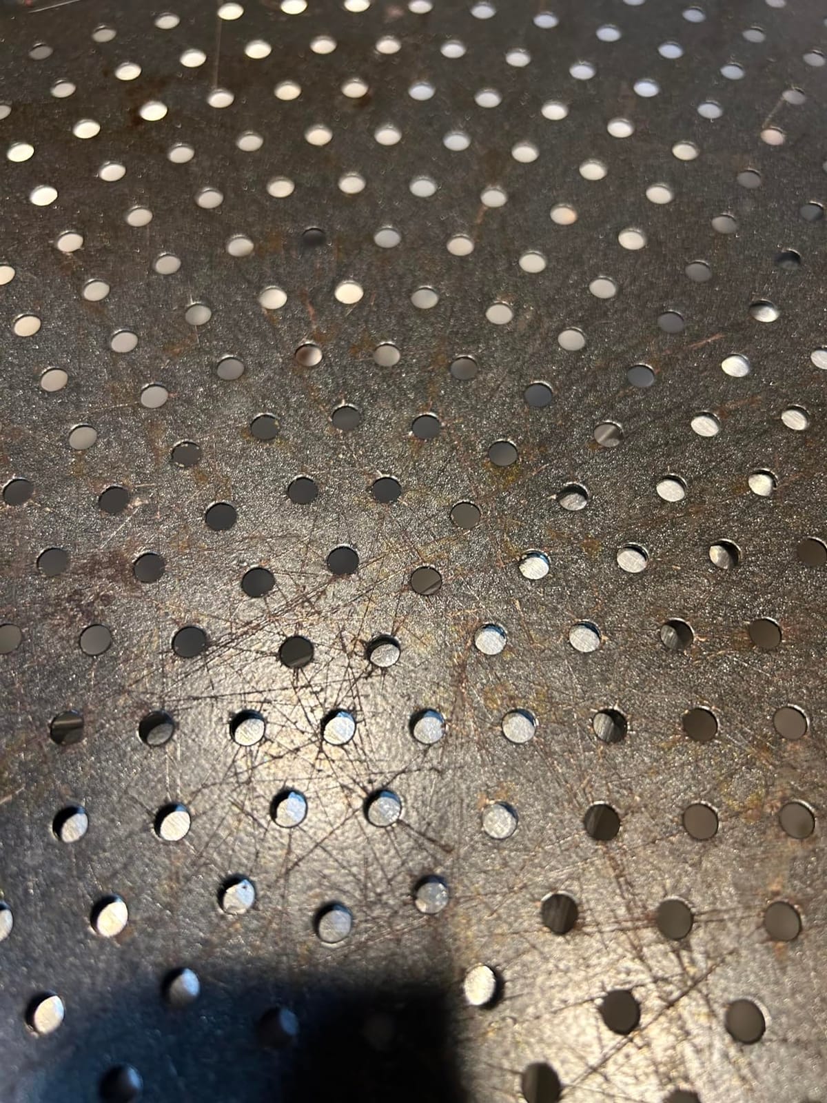 GoodCook AirPerfect Insulated Nonstick Carbon Steel Pizza Pan with Cutting Guides, Perforated Nonstick Pizza Pan, 15.75-Inch, Gray customer photo 1