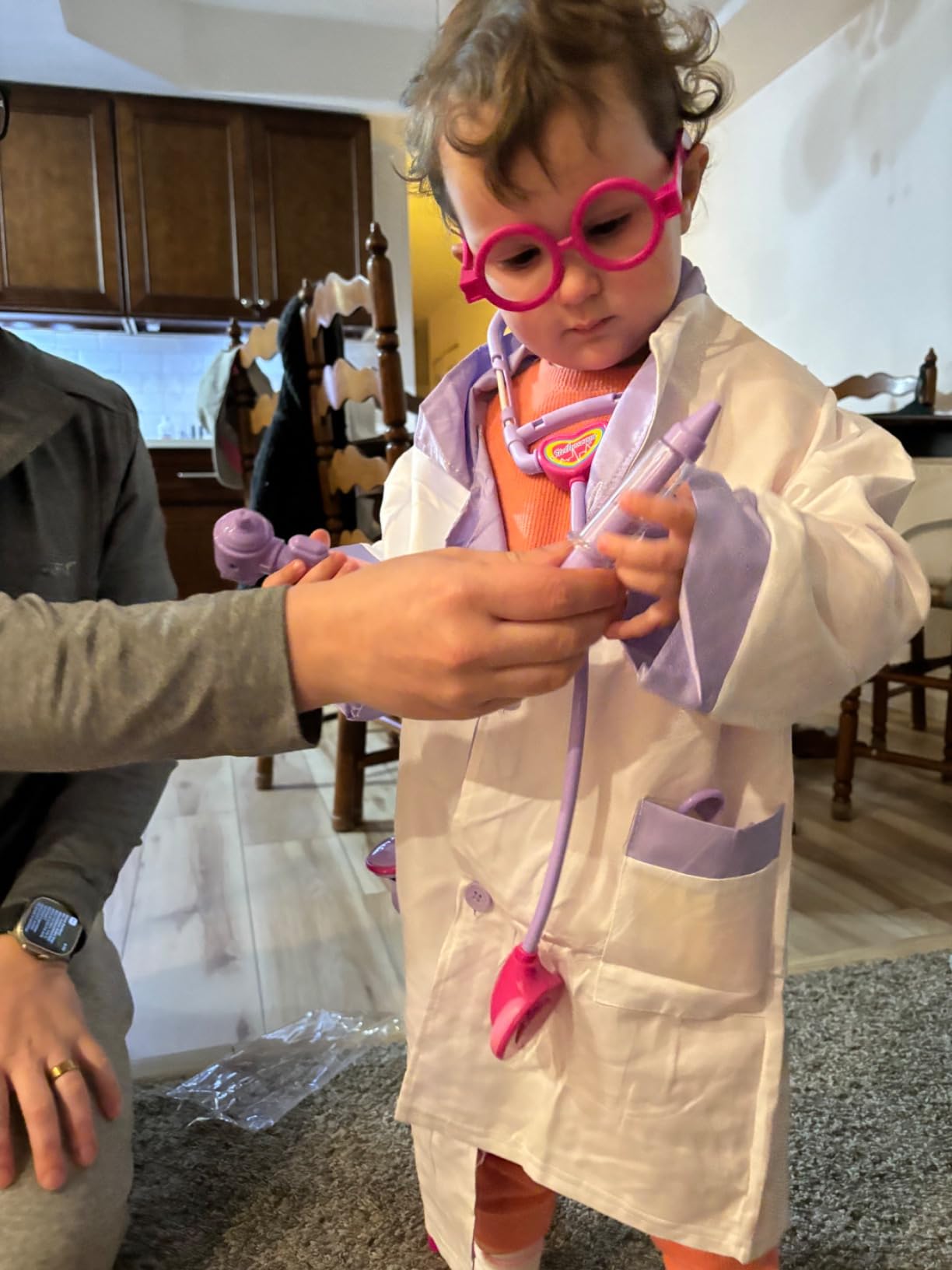 GINMIC Doctor Kit for 3-5, 22 Pieces Pretend Play Doctor Set with Halloween Role Play Doctor Costume and Carry Case for and Kids, Medical Dr Kit Toys for Girl Age 3 4 5 6 7 Year Old customer photo 1