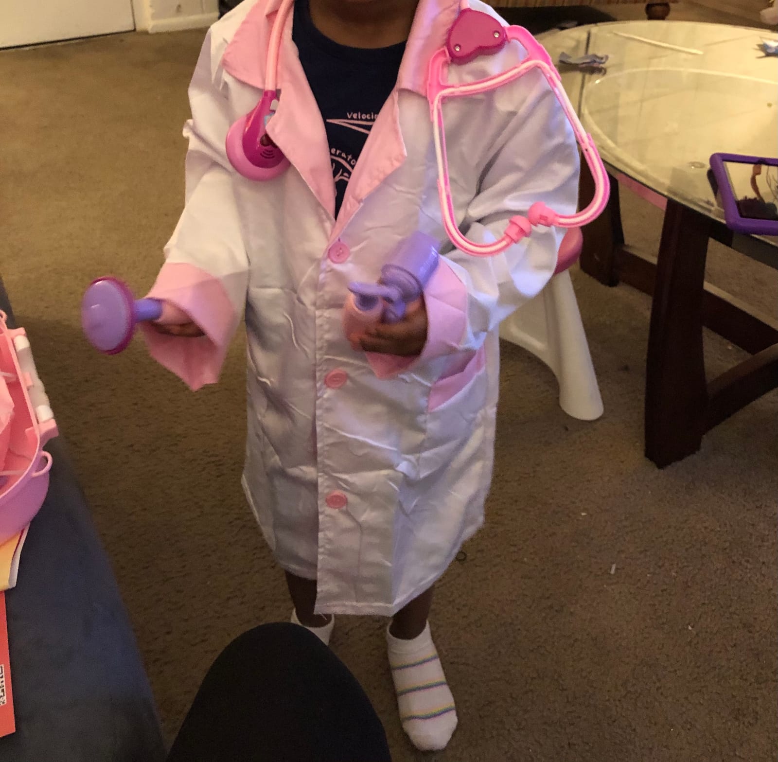 GINMIC Doctor Kit for 3-5, 22 Pieces Pretend Play Doctor Set with Halloween Role Play Doctor Costume and Carry Case for and Kids, Medical Dr Kit Toys for Girl Age 3 4 5 6 7 Year Old customer photo 2