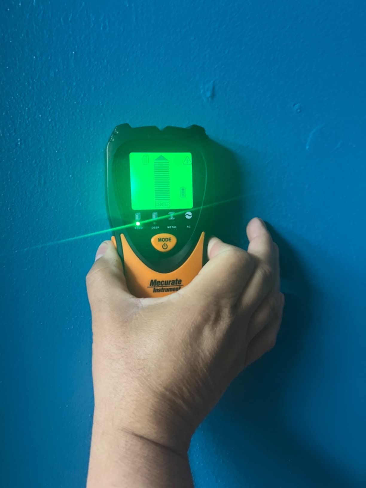 Mecurate 5-in-1 Stud Finder Wall Scanner for Studs, Metal & Live AC Wires customer photo 1