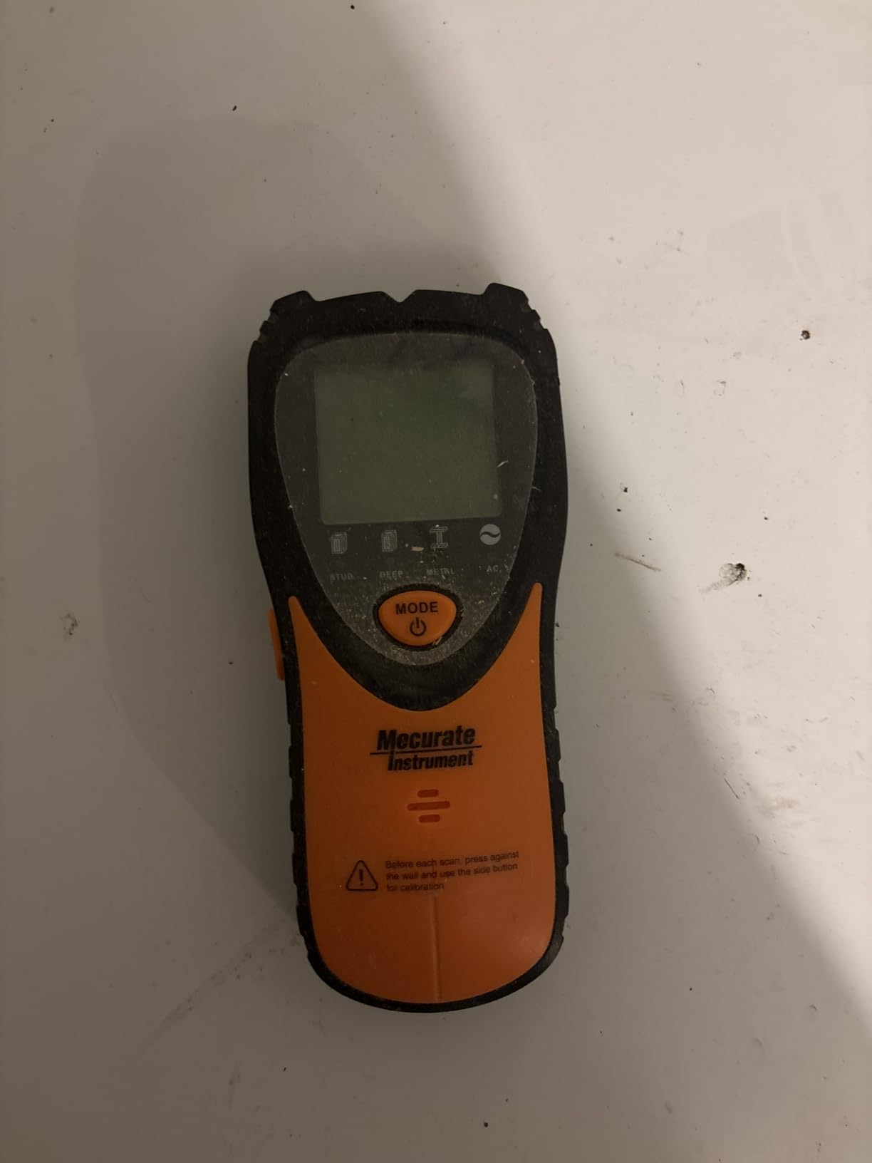 Mecurate 5-in-1 Stud Finder Wall Scanner for Studs, Metal & Live AC Wires customer photo 2