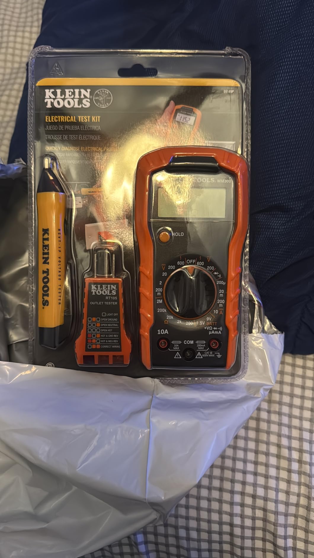 Klein Tools 69149P Electrical Test Kit with Digital Multimeter, Non-Contact Voltage Tester and Electrical Outlet Tester, Leads and Batteries customer photo 2