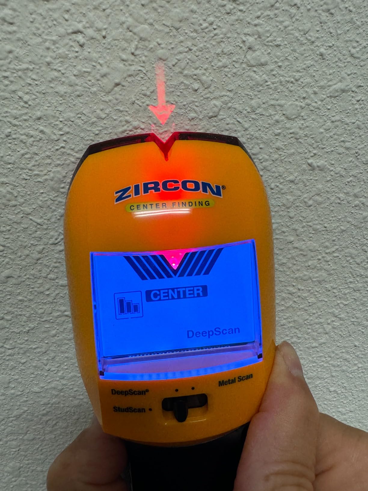 Zircon® MultiScanner™ A200 Stud Finder with Metal & Live Wire Detection customer photo 2