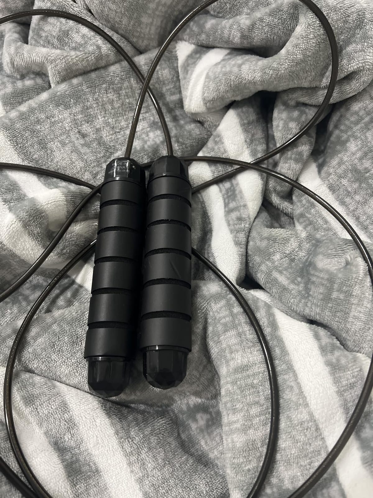 Jump Rope, Tangle-Free Rapid Speed Jumping Rope Cable with Ball Bearings for Women, Men, and Kids, Adjustable Steel Jump Rope with Foam Handles for Home Gym Exercise Fitness Workout Equipment & Slim Body customer photo 2