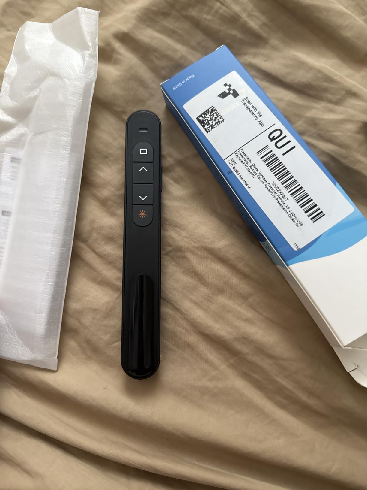 QUI Presentation Clicker with Volume Control, Wireless Presenter Remote customer photo 1