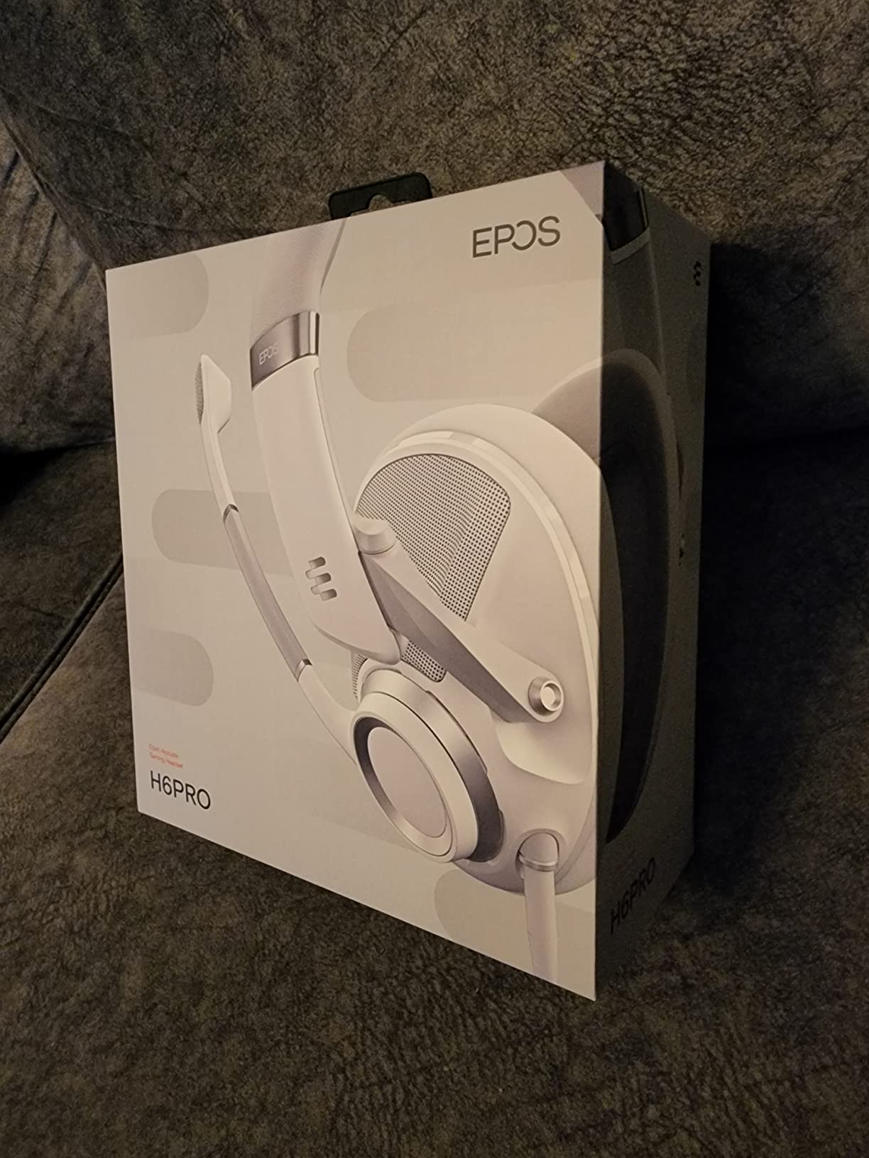 EPOS H6Pro Open Acoustic Gaming with Mic – Immersive Sound, Lightweight Comfort, and Durable Design – Works with Xbox, PS4/PS5 & PC/Windows – Green customer photo 1