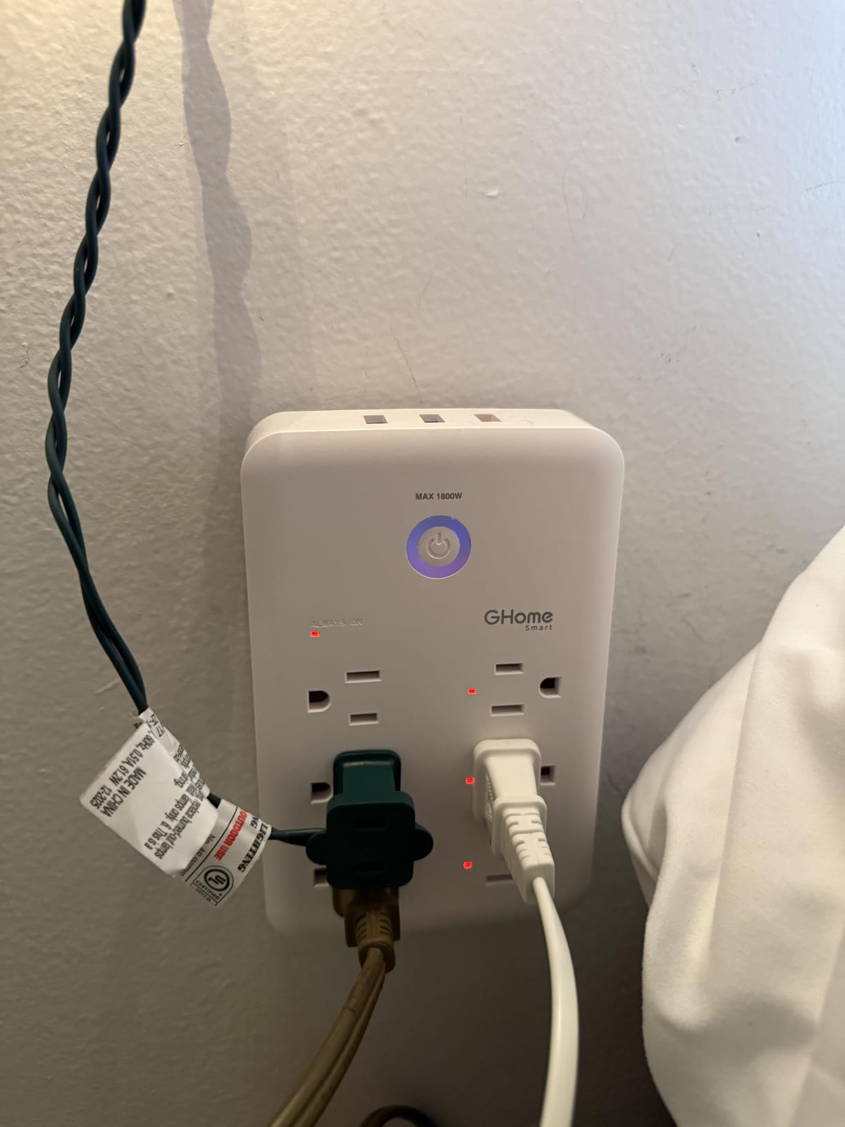 GHome Smart Plug Outlet Extender, Smart Power Strip with 3 Individually Controlled WiFi Outlets and 3 USB Ports, Smart Plugs that Works with Alexa Google Home, 15A/1800W, Dark customer photo 2