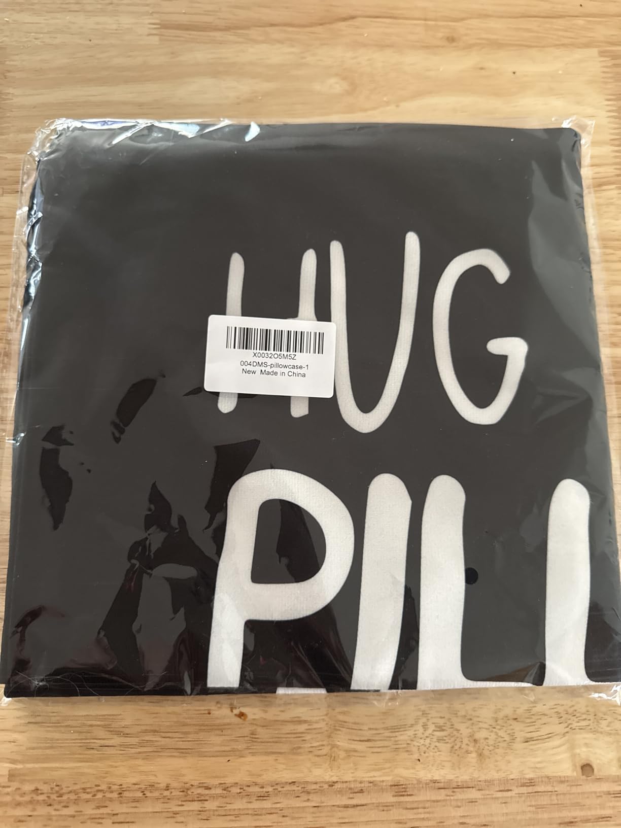 Sufamb Hug This Pillow Until You Can Hug Me Throw Pillow Covers, 18 x 18 Pillow Case, for Boyfriend Girlfriend Birthday Gifts, Long Distance Relationships Gifts (Black)(18x18in) customer photo 1