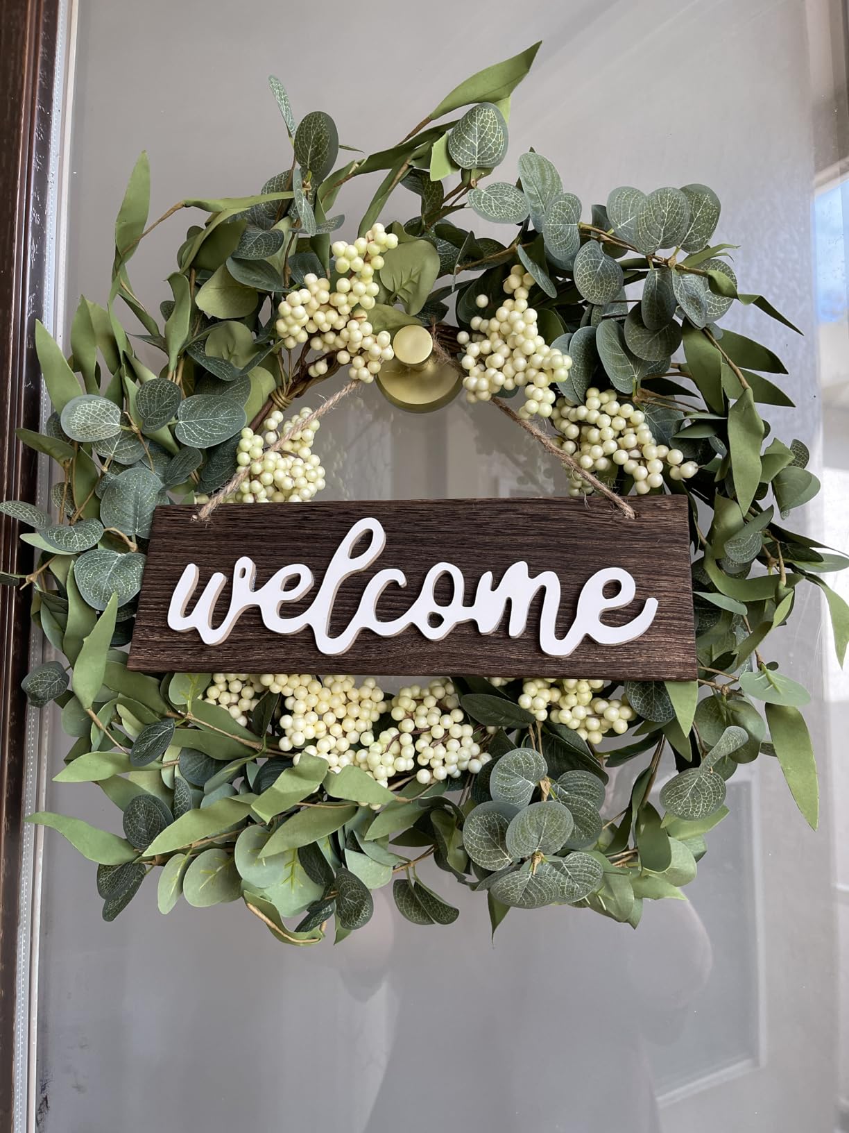 Sggvecsy Green Eucalyptus Wreath with Welcome Sign 20in Artificial Spring Summer White Berries for Front Door Wall Window Festival Farmhouse Porch Patio Garden Decor, White,green customer photo 2