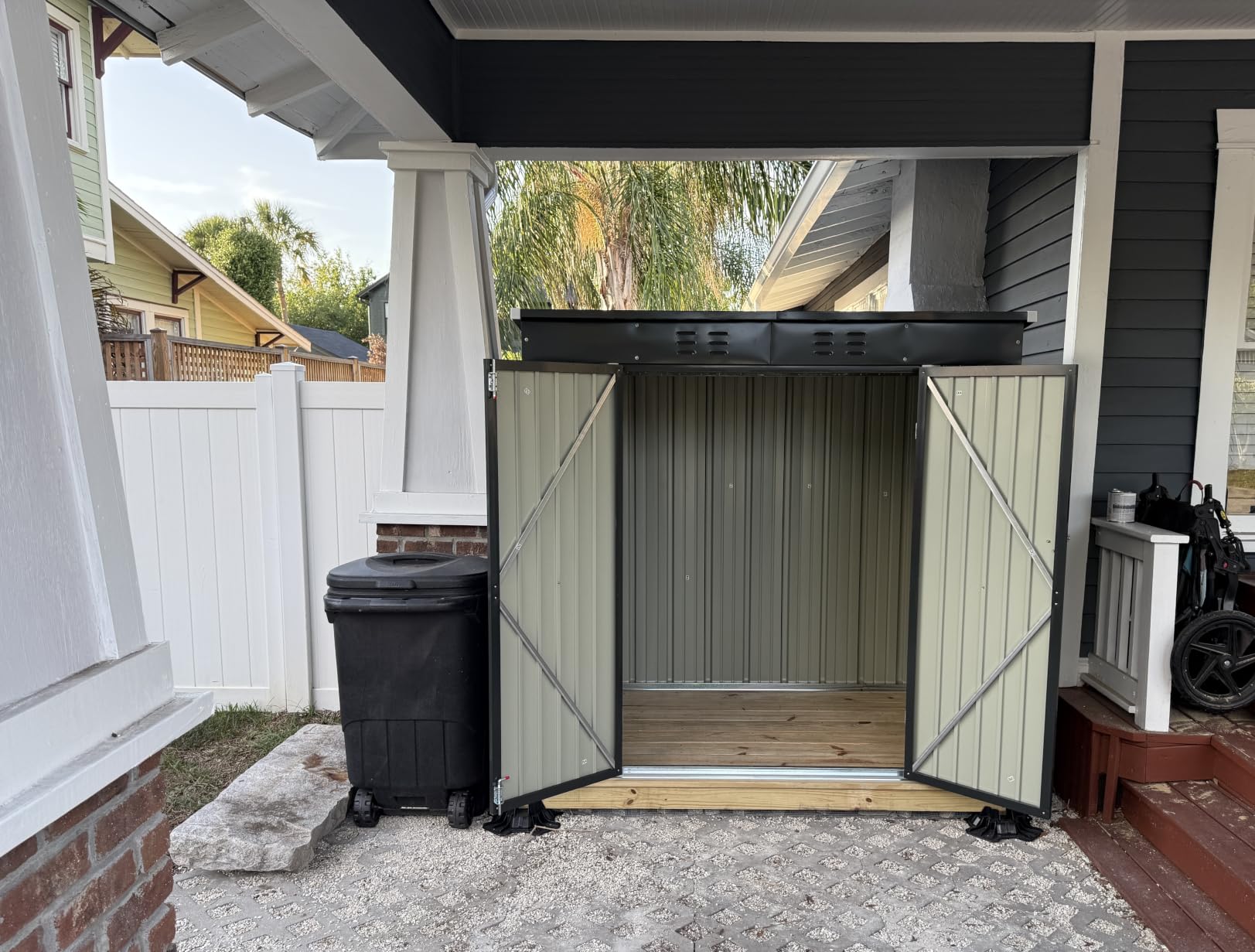 Bealife 6' x 4' Outdoor Storage Shed,Metal Shed Lockable Door - Dark Gray customer photo 1
