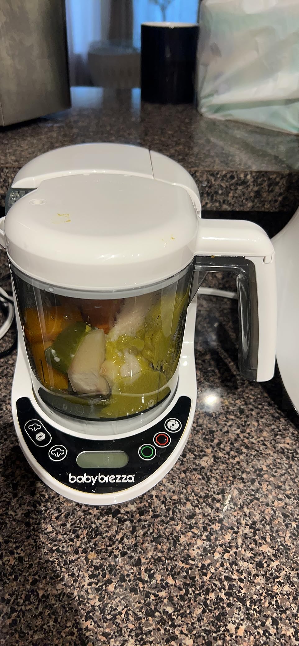 Baby Brezza One Step Baby Food Maker Deluxe - Steam + Blend Organic Food customer photo 1